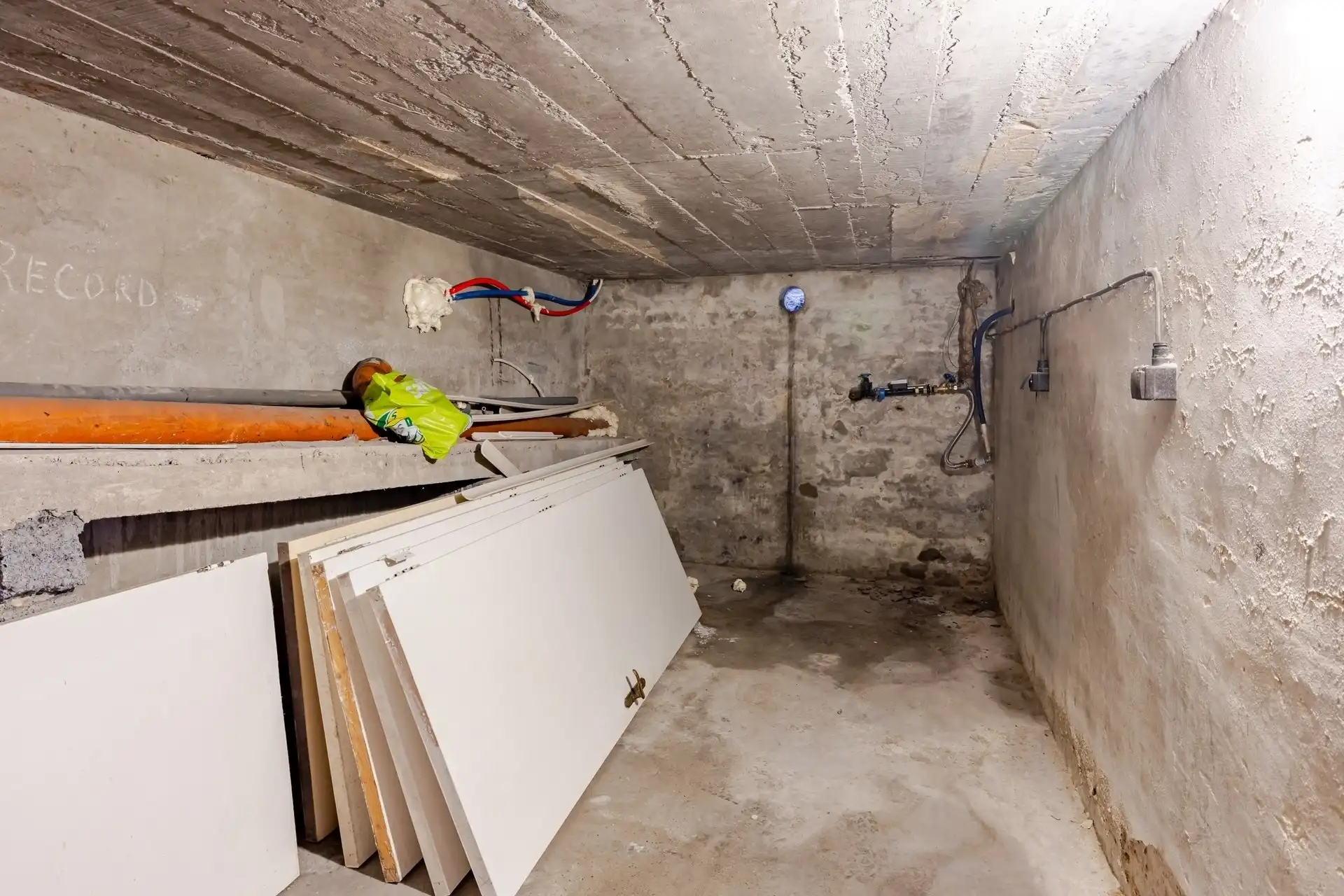 Top gerenoveerde woning met 3 slks op gunstige ligging foto 22