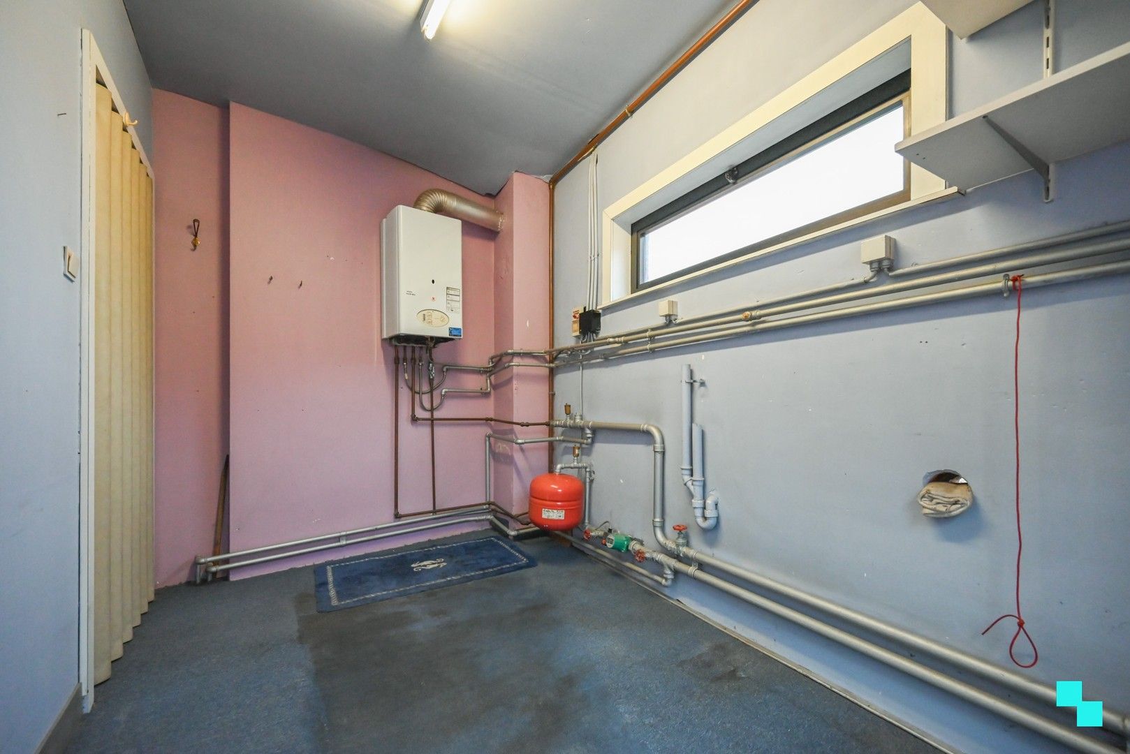 Ruime woonst met tal van mogelijkheden nabij centrum Izegem foto 25