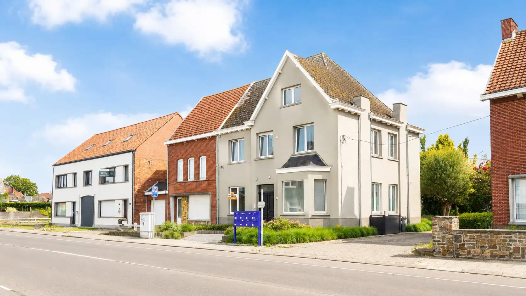 Gerenoveerd gelijkvloers appartement te Zele  foto {{pictureIndex}}