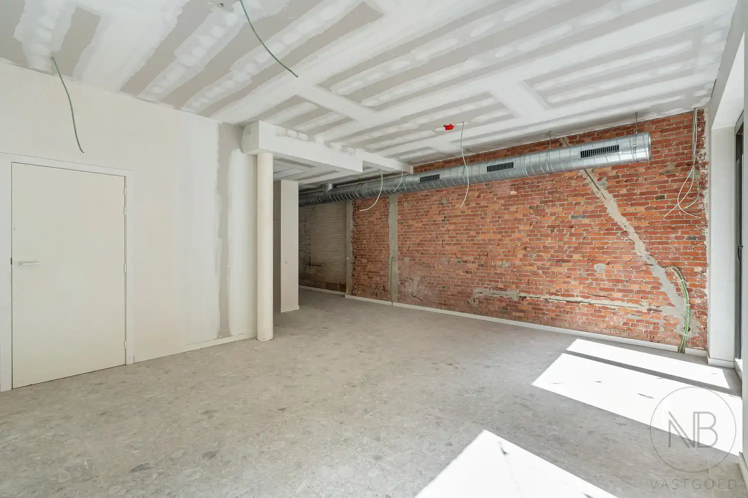 Commercieel pand te huur in hartje Hasselt foto 13