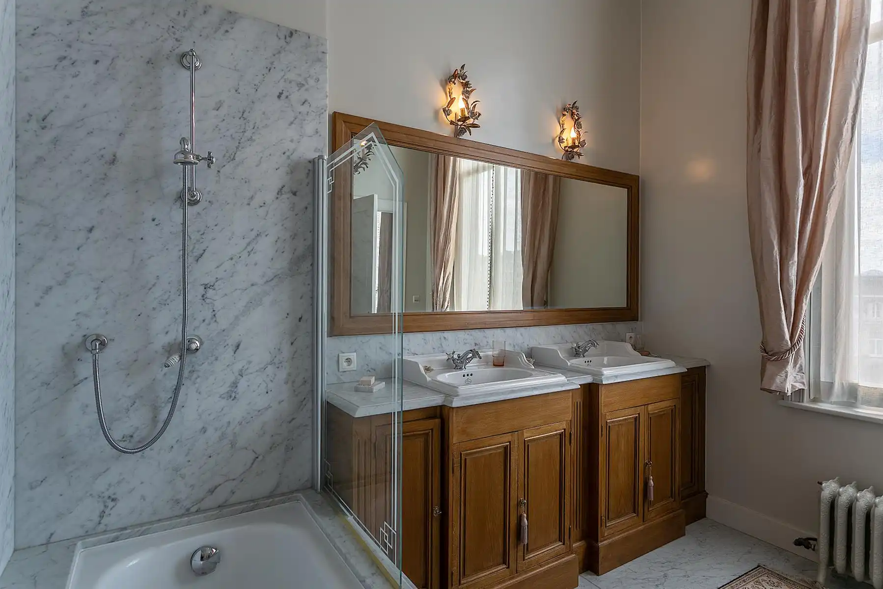 ANTWERPEN-STADSPARK - Historisch stadspaleis met omvangrijke en rustige tuin foto 44