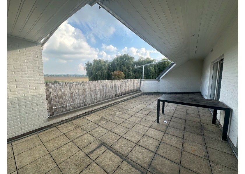 Ruime duplex met 3 slaapkamers. foto 7