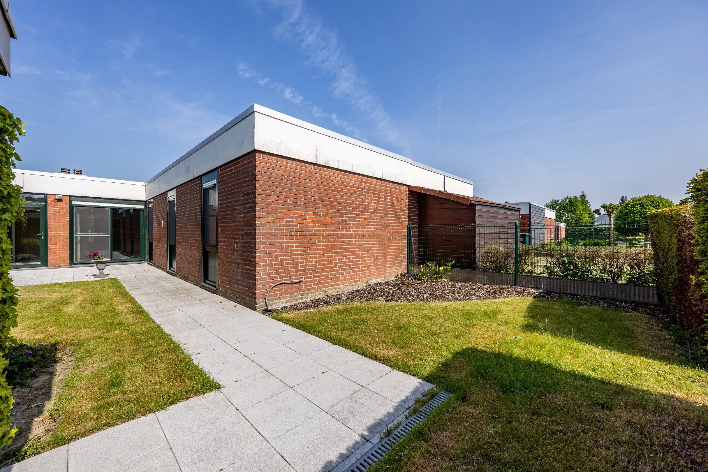 TRAPLOZE WONING MET GARAGE foto 9
