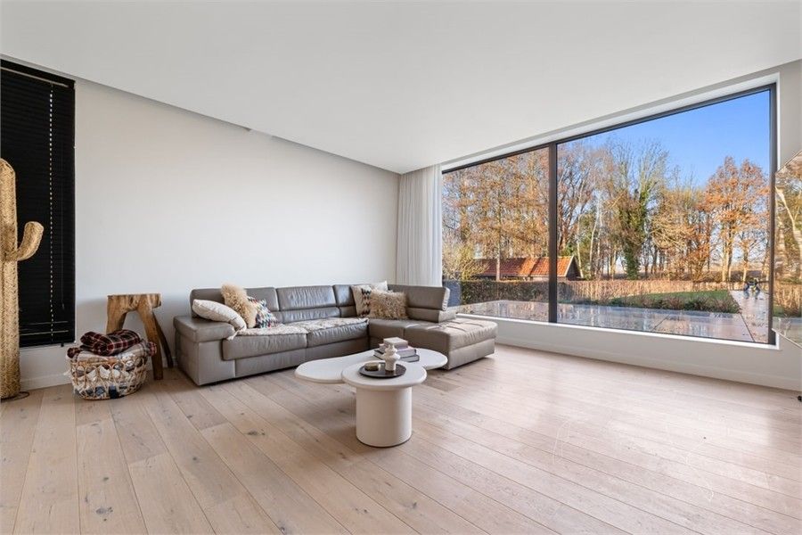 MAGNIFIEKE OPEN BEBOUWING MET GROOT ZWEMBAD EN 400M² AAN BEWOONBARE OPPERVLAKTE IN HET GEZELLIGE WELLEN foto 21