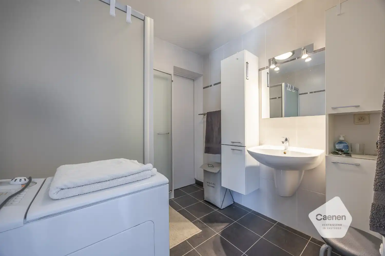 Instapklaar recent duplex appartement vlakbij centrum Bredene Duinen foto 13