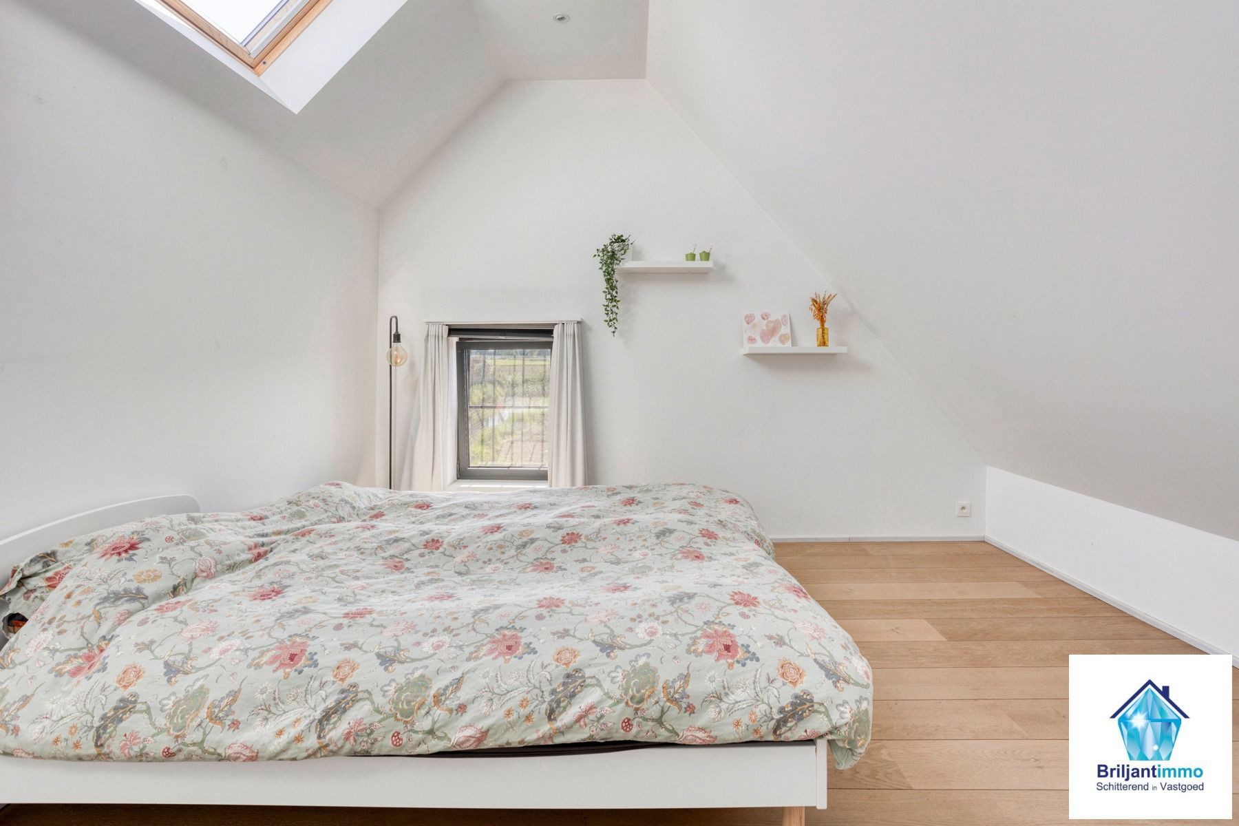 Authentieke, gerenoveerde hoeve te midden van het groen foto 26