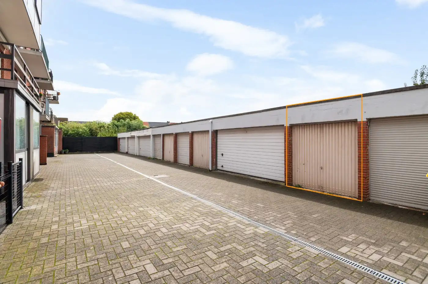 Instapklaar hoekapp. op 1e verd. met 2 slpk., balkon en garagebox foto 14