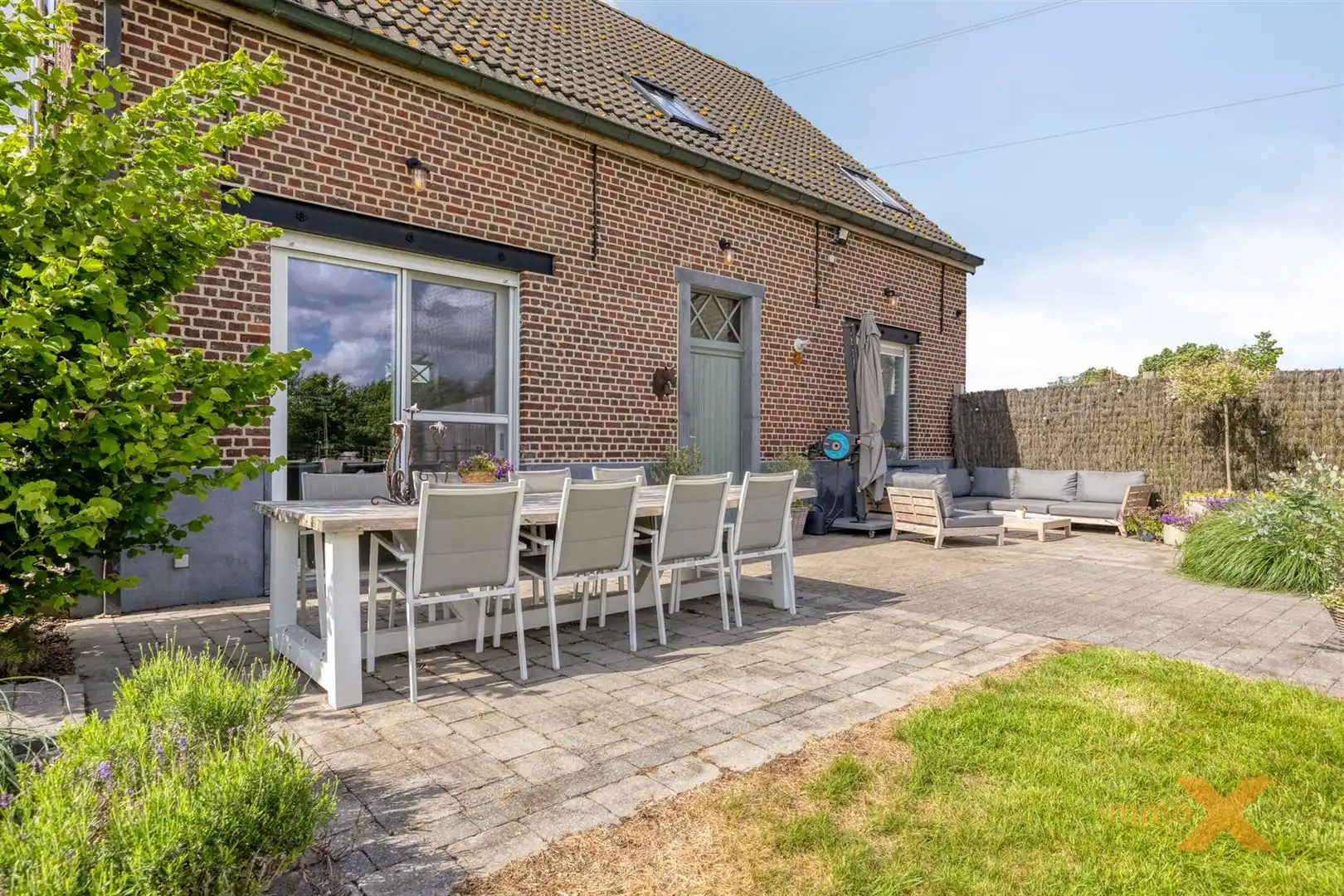 INSTAPKLARE HOEVEWONING MET STALLINGEN EN WEIDEN foto 34