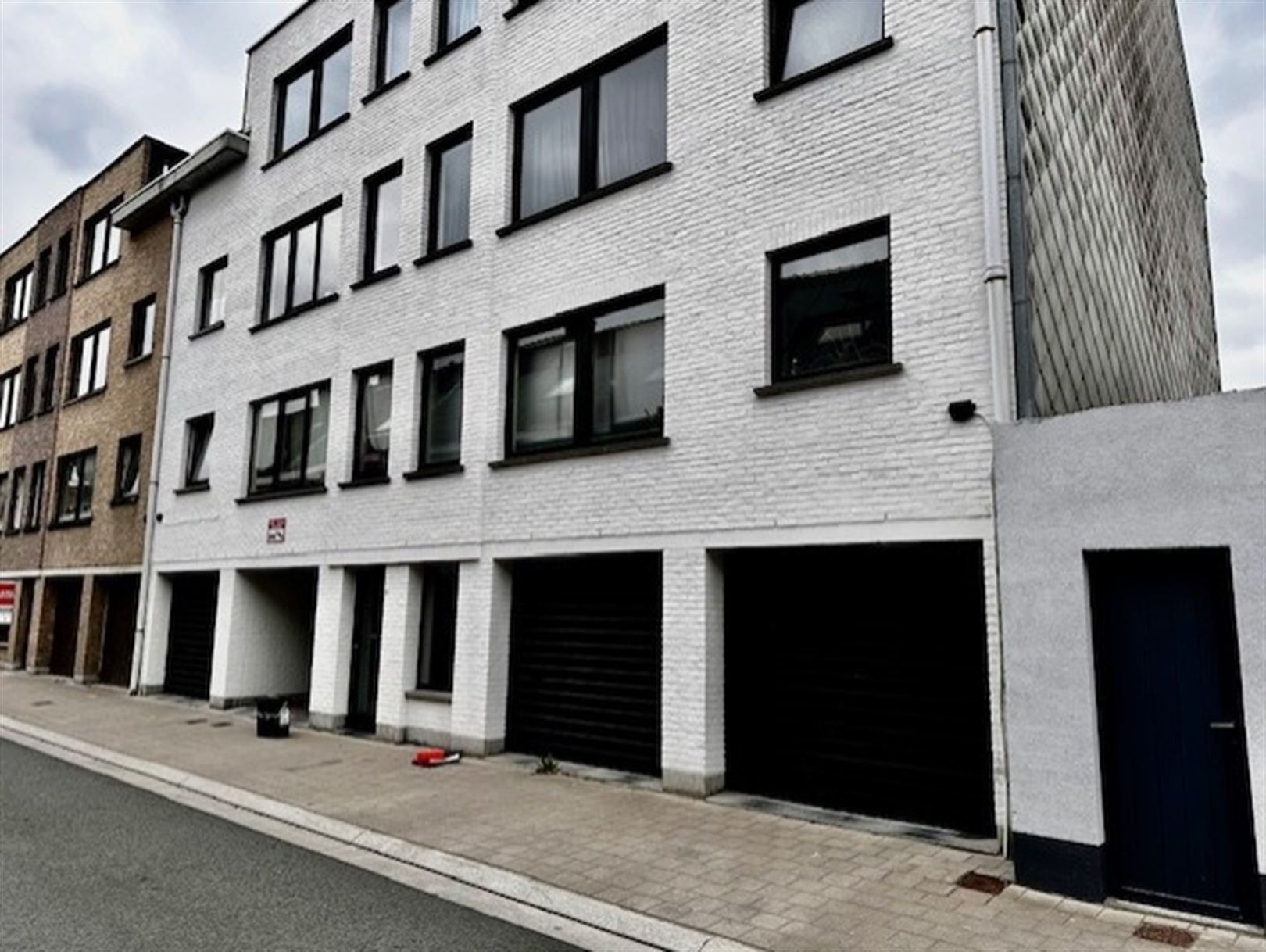 ()=>{if(producerUpdateValueVersion(node),producerAccessed(node),node.value===ERRORED)throw node.error;return node.value} Broekstraat 82/11 - 9700 OUDENAARDE