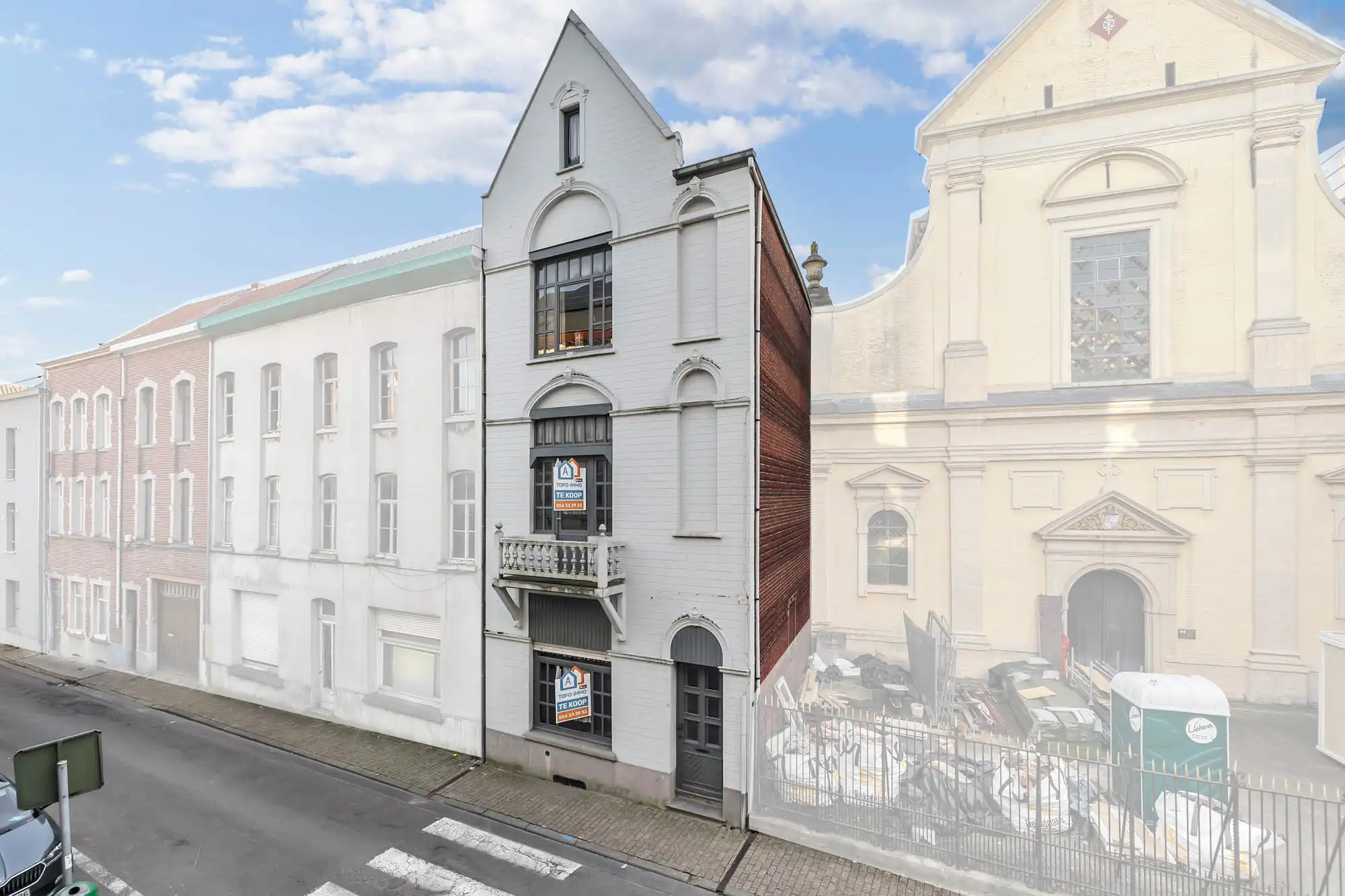 Uitzonderlijk herenhuis met architecturale art deco accenten foto {{pictureIndex}}