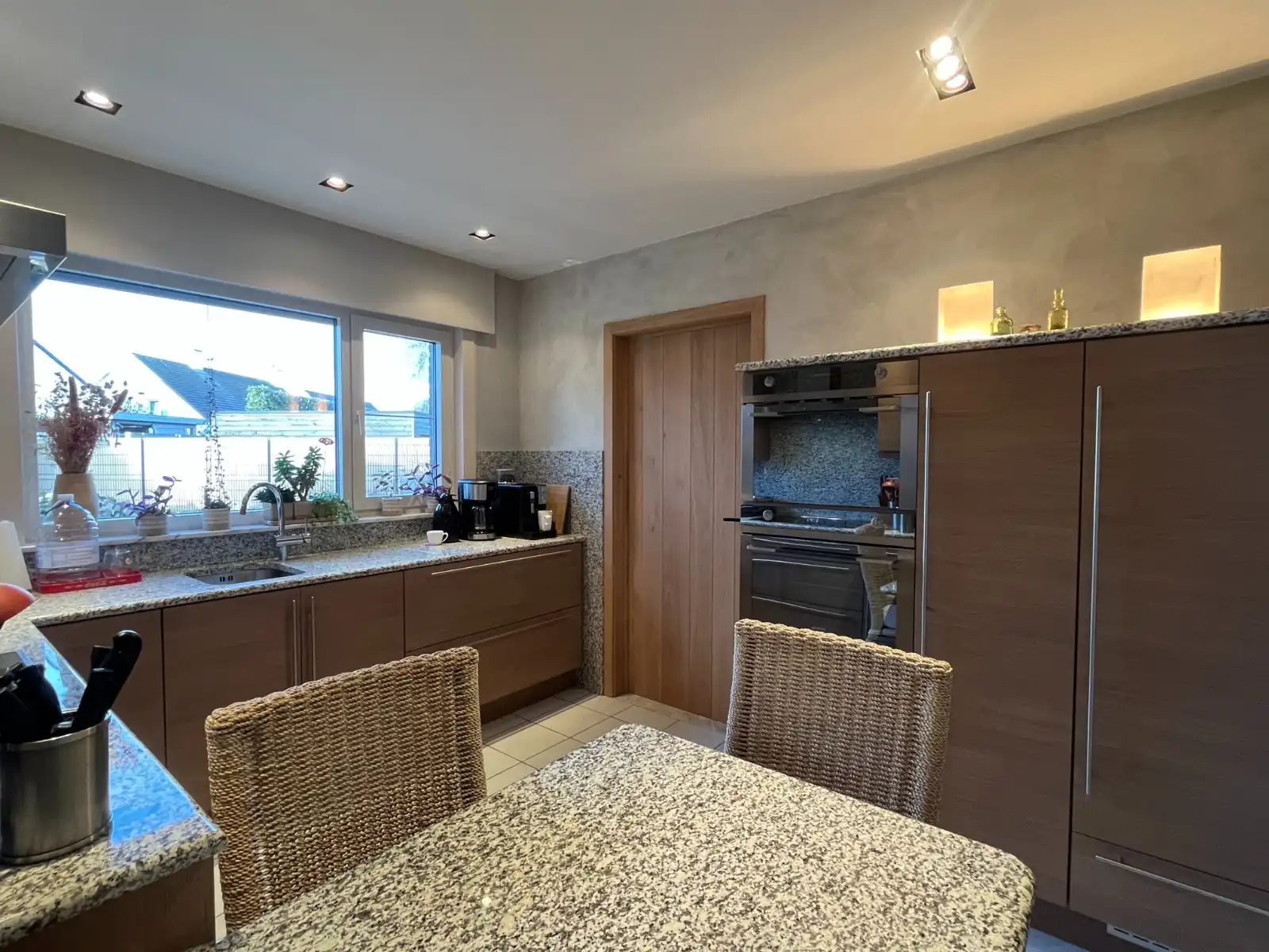 Instapklare alleenstaande woning in rustige wijk nabij centrum Waregem  te koop foto 9