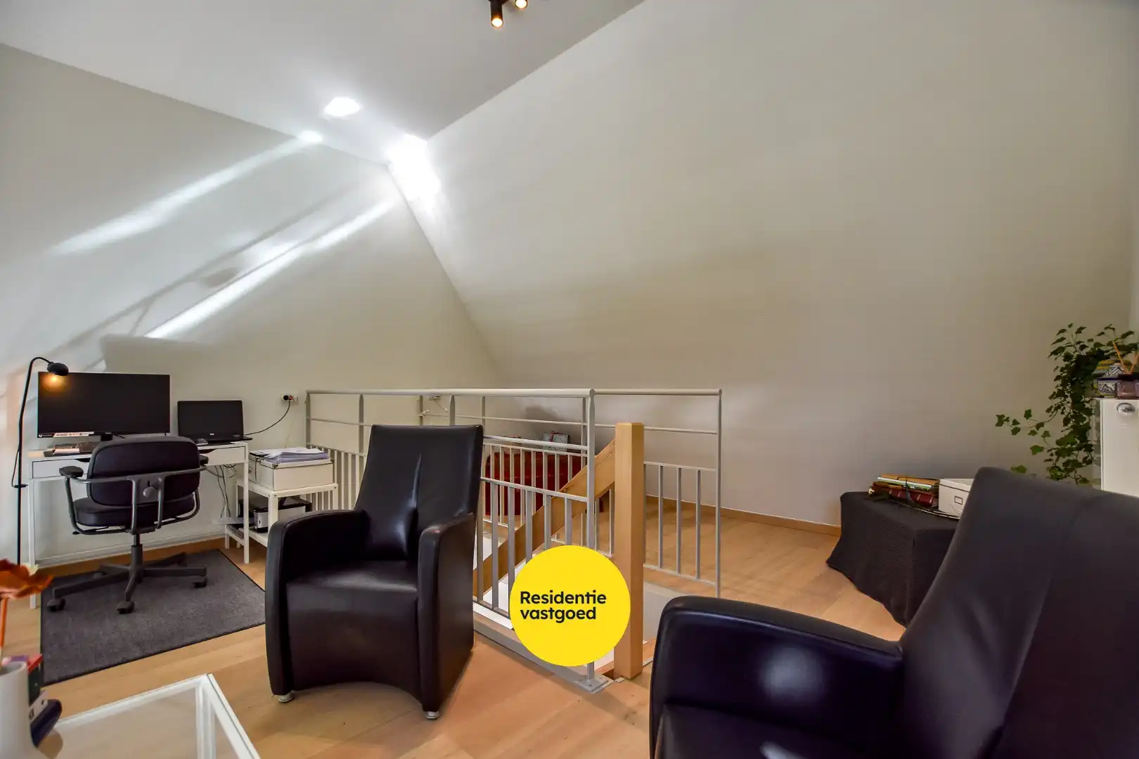 Luxueuze assistentieflat (89m² + 5m² terras) met 2 slaapkamers te Nieuwpoort.  foto 12