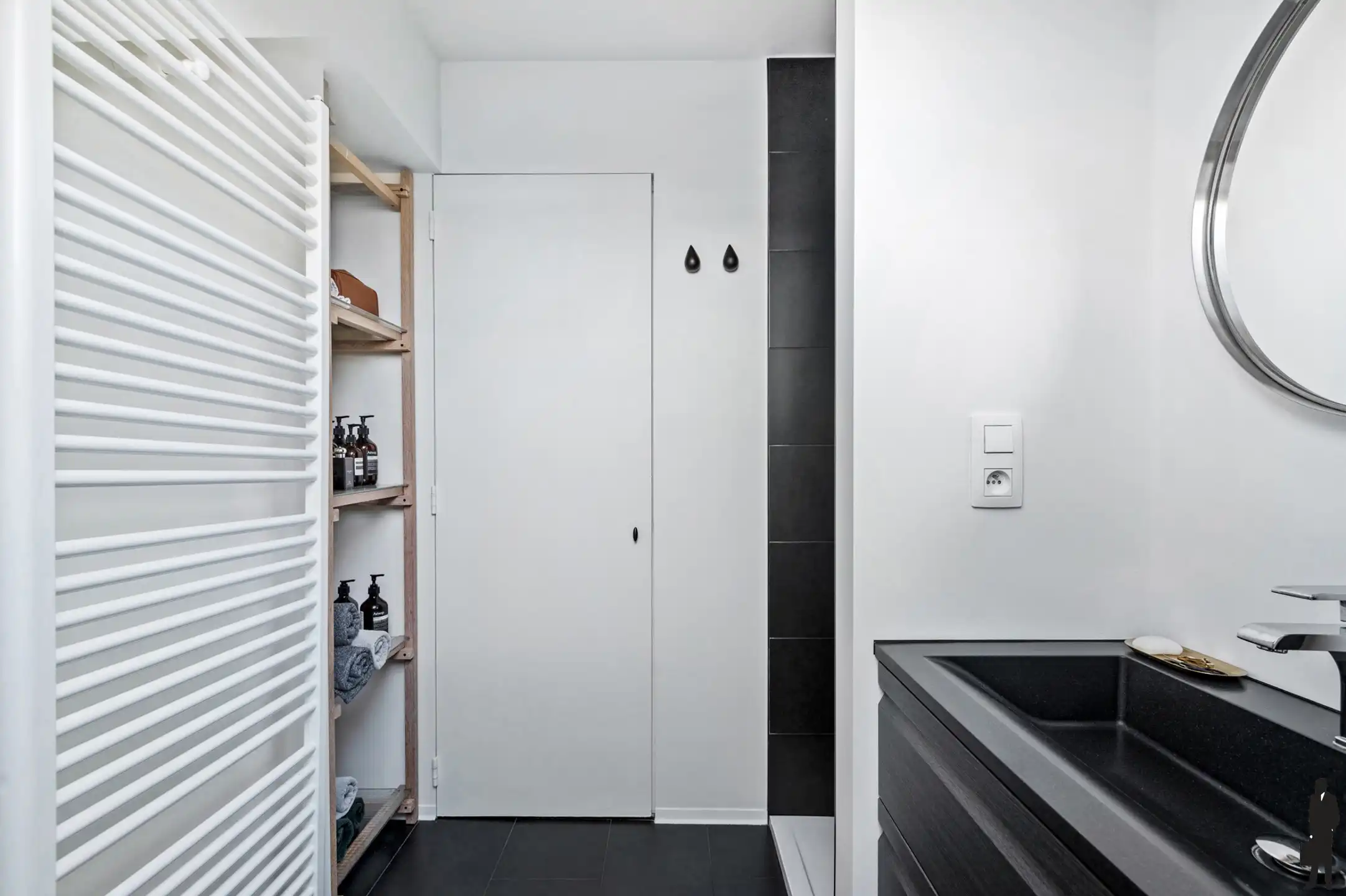 Gerenoveerd dakappartement met twee slaapkamers in Antwerpen Zuid foto 9