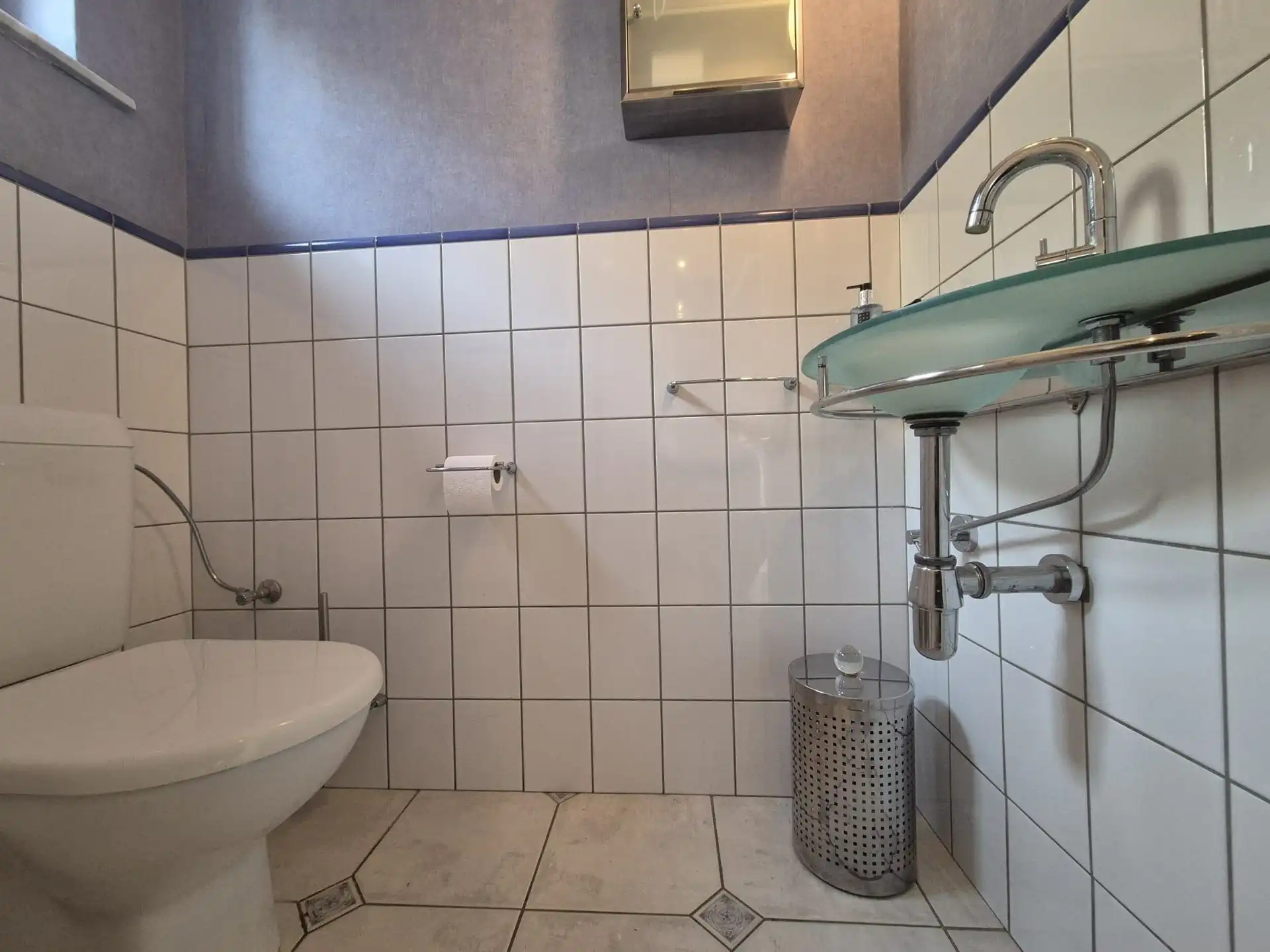 Karaktervolle open bebouwing met ruime tuin, op een vlot bereikbare locatie. foto 19