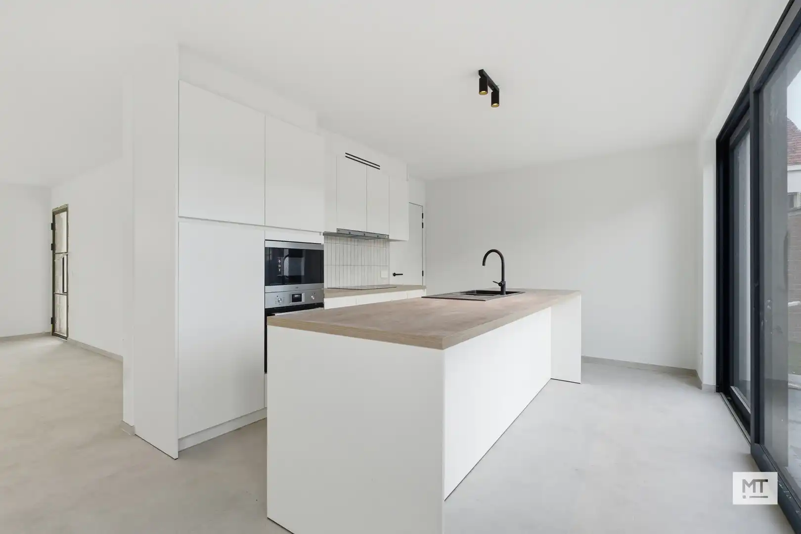 Alleenstaande nieuwbouwwoning met 3 slaapkamers, tuin en carport in Beselare foto 7
