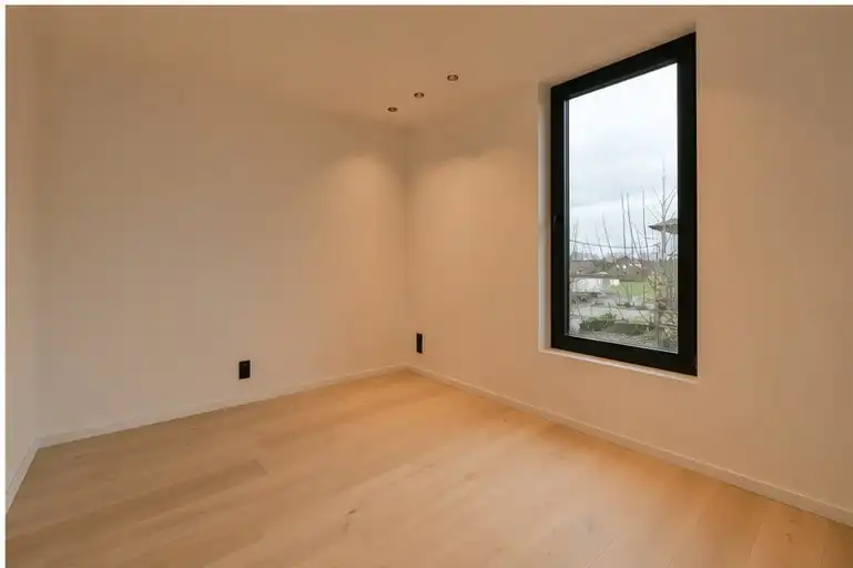 Ruime afgewerkte nieuwbouwwoning met landelijk zicht! foto 11