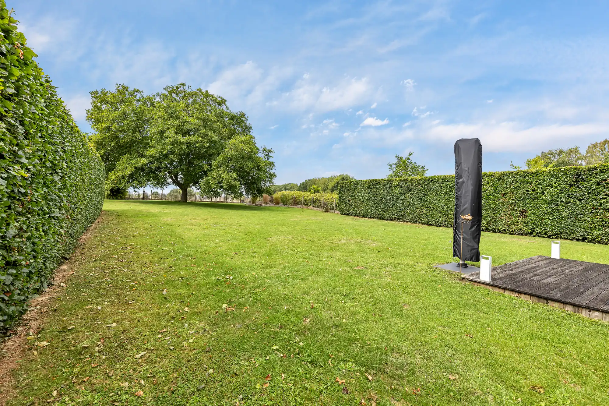 Instapklare, goed onderhouden villa op gunstige locatie foto 8