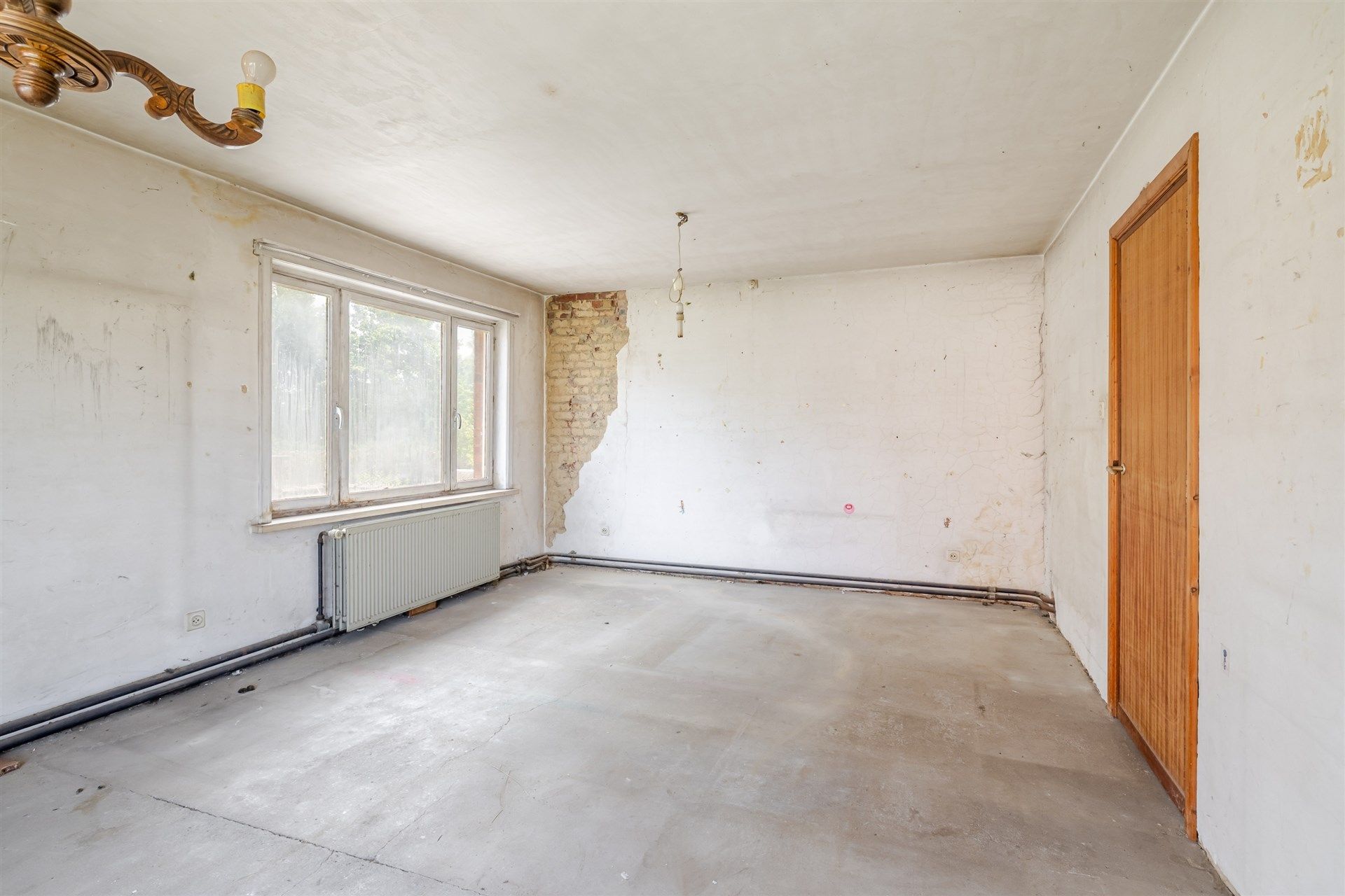Halfopen renovatiewoning met  verdere mogelijkheden in centrum Wetteren foto 13