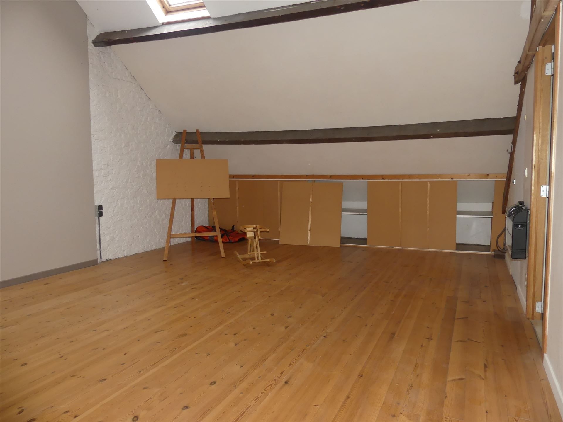 Charmante woning met 5 slpls en mooie tuin! foto 14