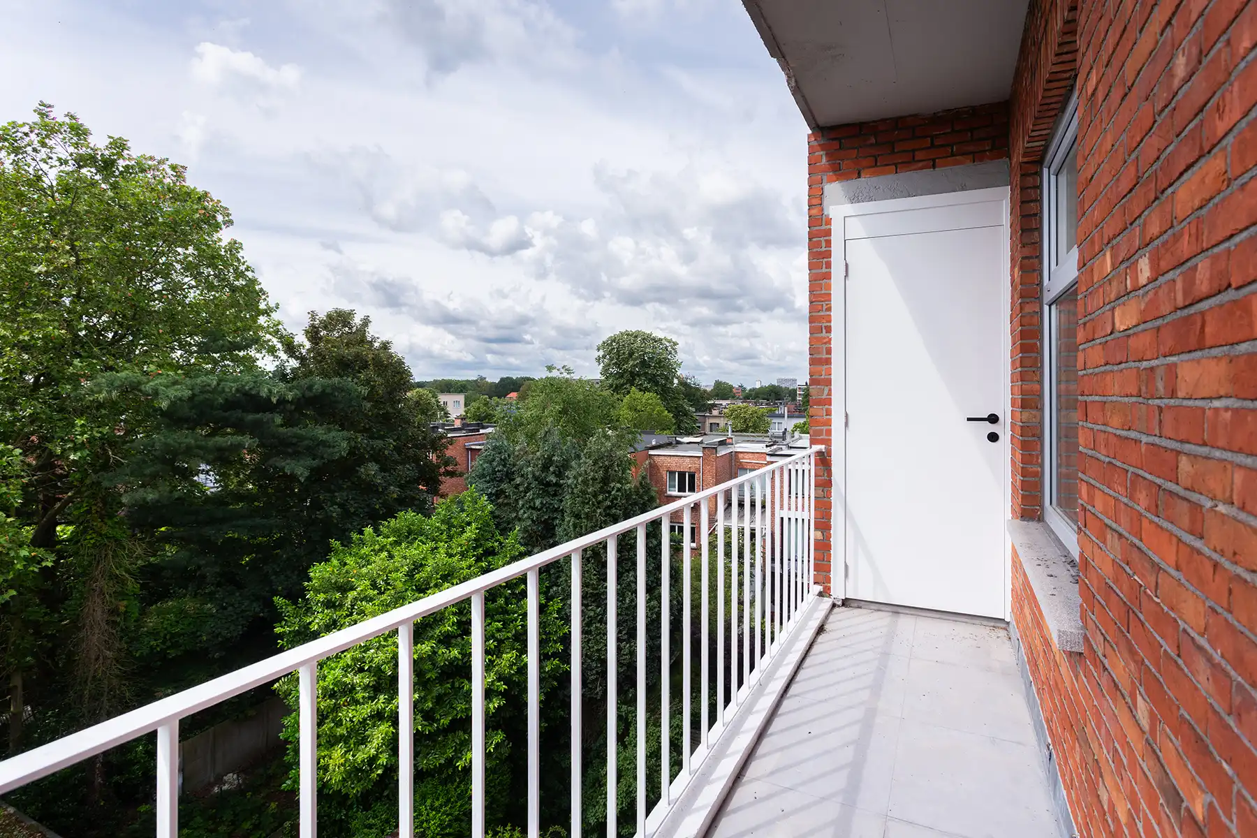 Wilrijk - Gerenoveerd 2 à 3 slpk dakapp. + terras + parking foto 16