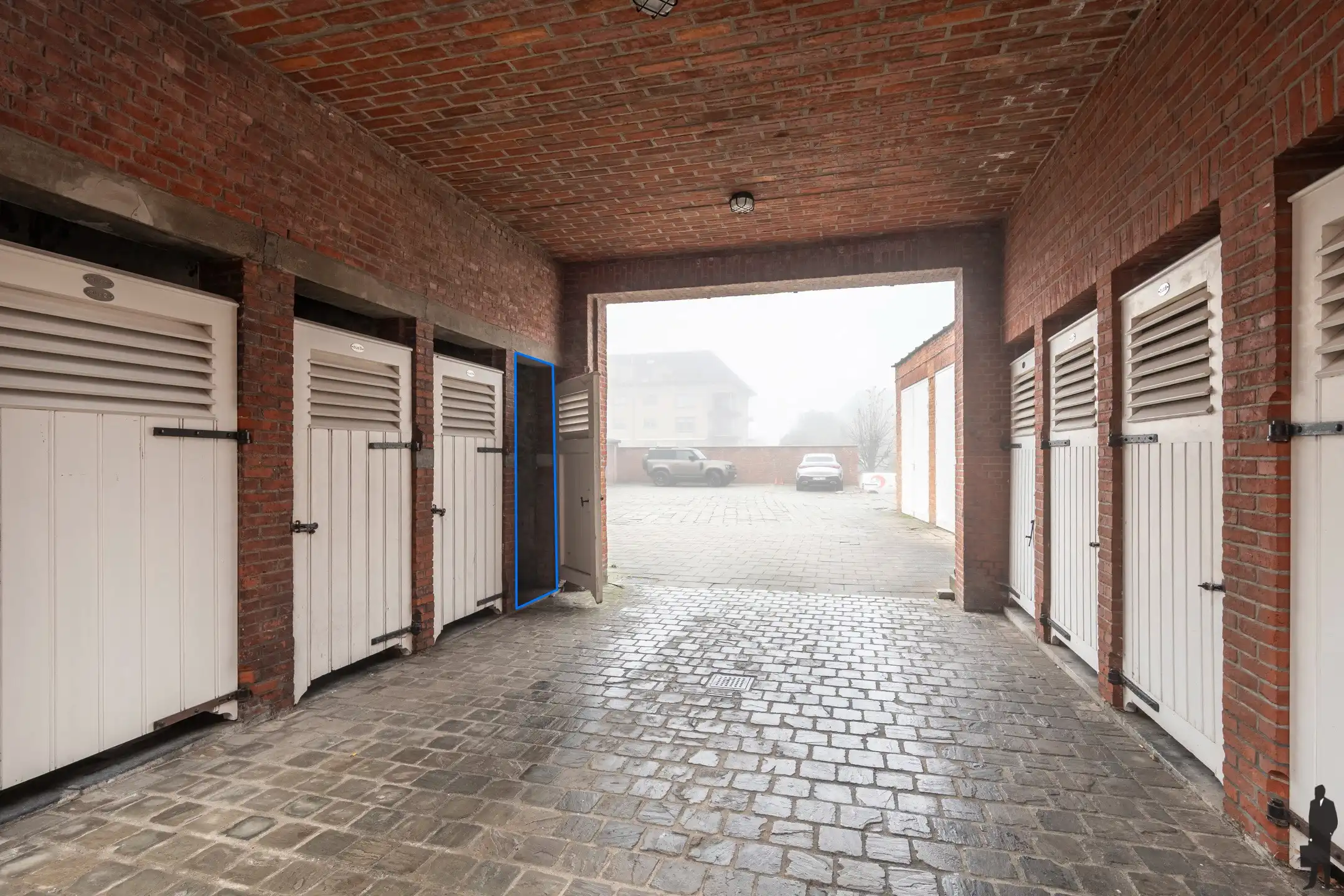 Unieke loft met mezzanine en terras in voormalige Rijkswachtkazerne in&nbsp;Hoogstraten foto 13