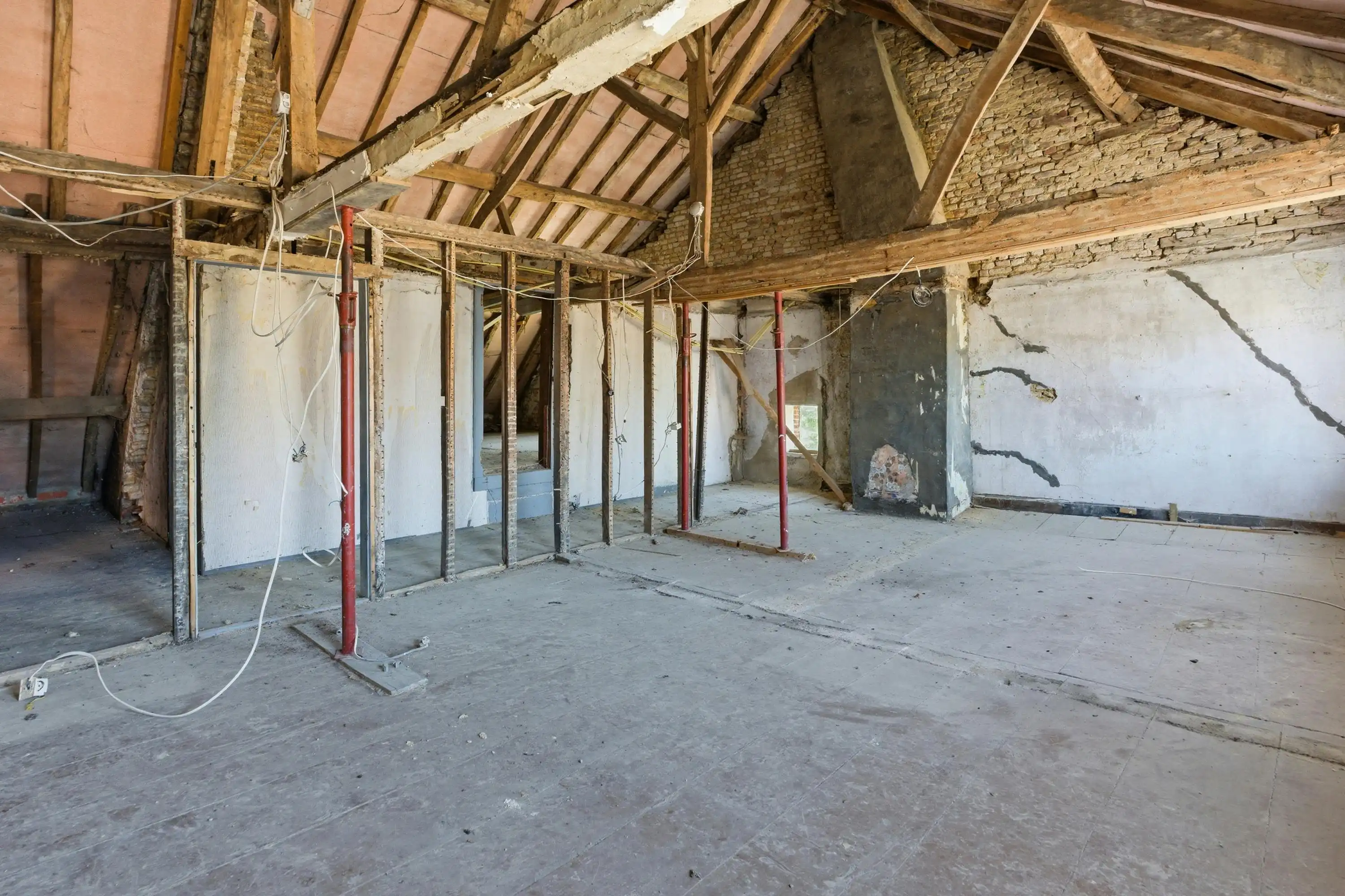 Karaktervolle renovatiewoning met veel potentieel in Beauvoorde. foto 9