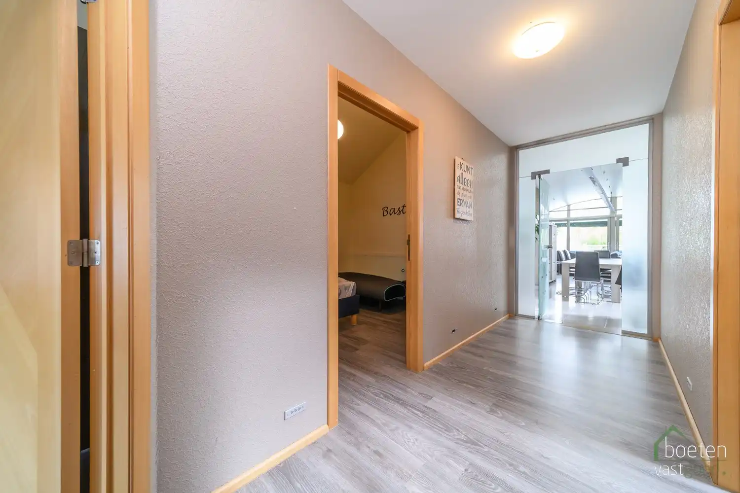 ALVERINGEM: instapklare beenhouwerij met woonst (4 slpks), ruim zonneterras/tuintje en garage in het hart van Alveringem. foto 19