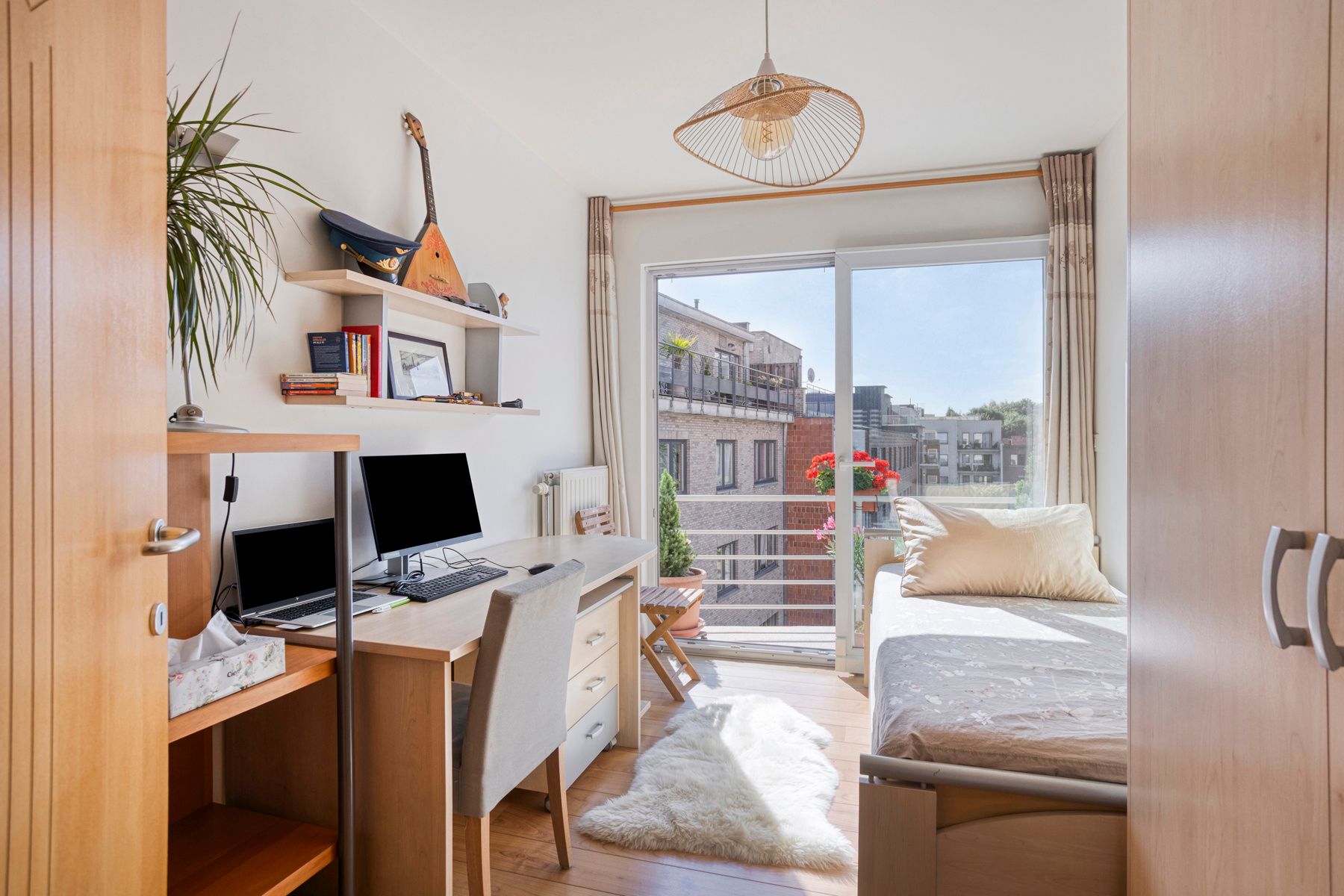 Instapklaar 3-slaapkamerappartement met ruim terras foto 15