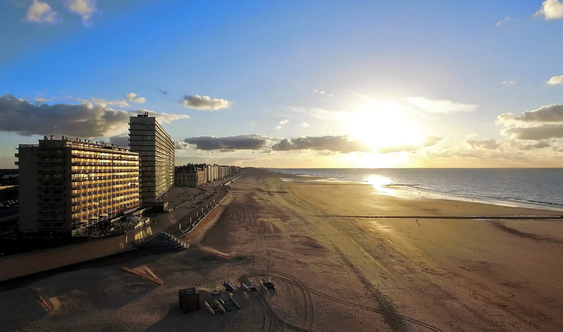 INSTAPKLAAR 2 SLPK APP - ZEEZICHT - TERRASSEN foto 15