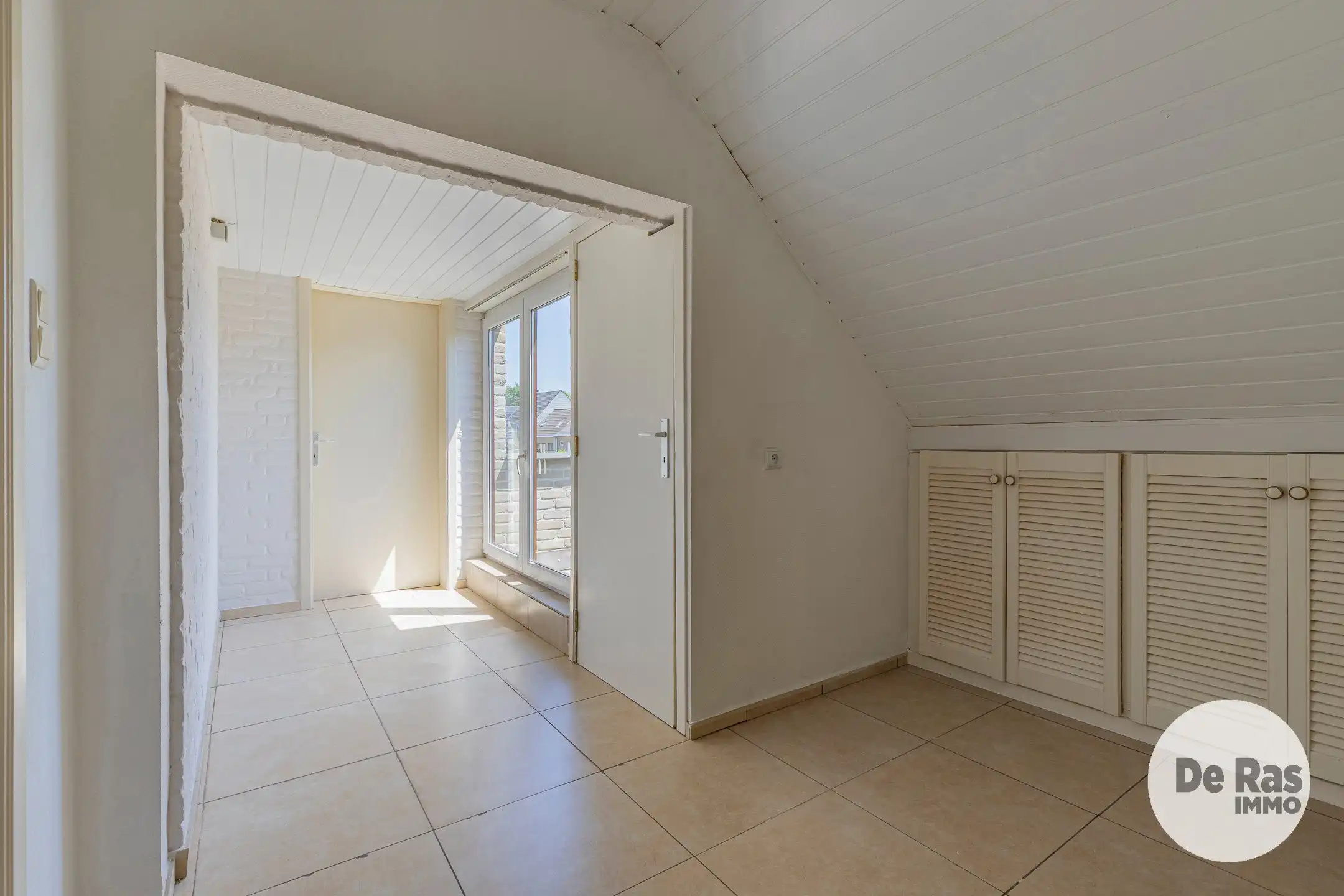 LIEDEKERKE-beletage/duplex met garage, terras op toplocatie  foto 22