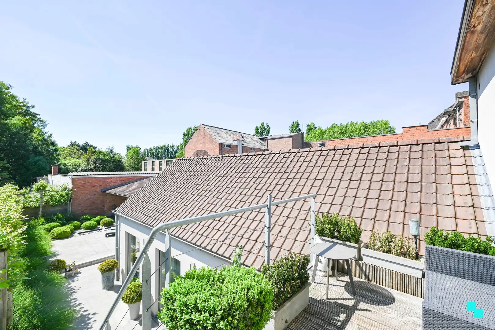 Riante dubbele woonst met 4 slaapkamers foto 15