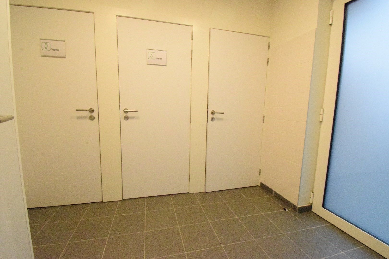 Handelsruimte/kantoorruimte TE HUUR: Markt 18, 8650 Houthulst foto 17