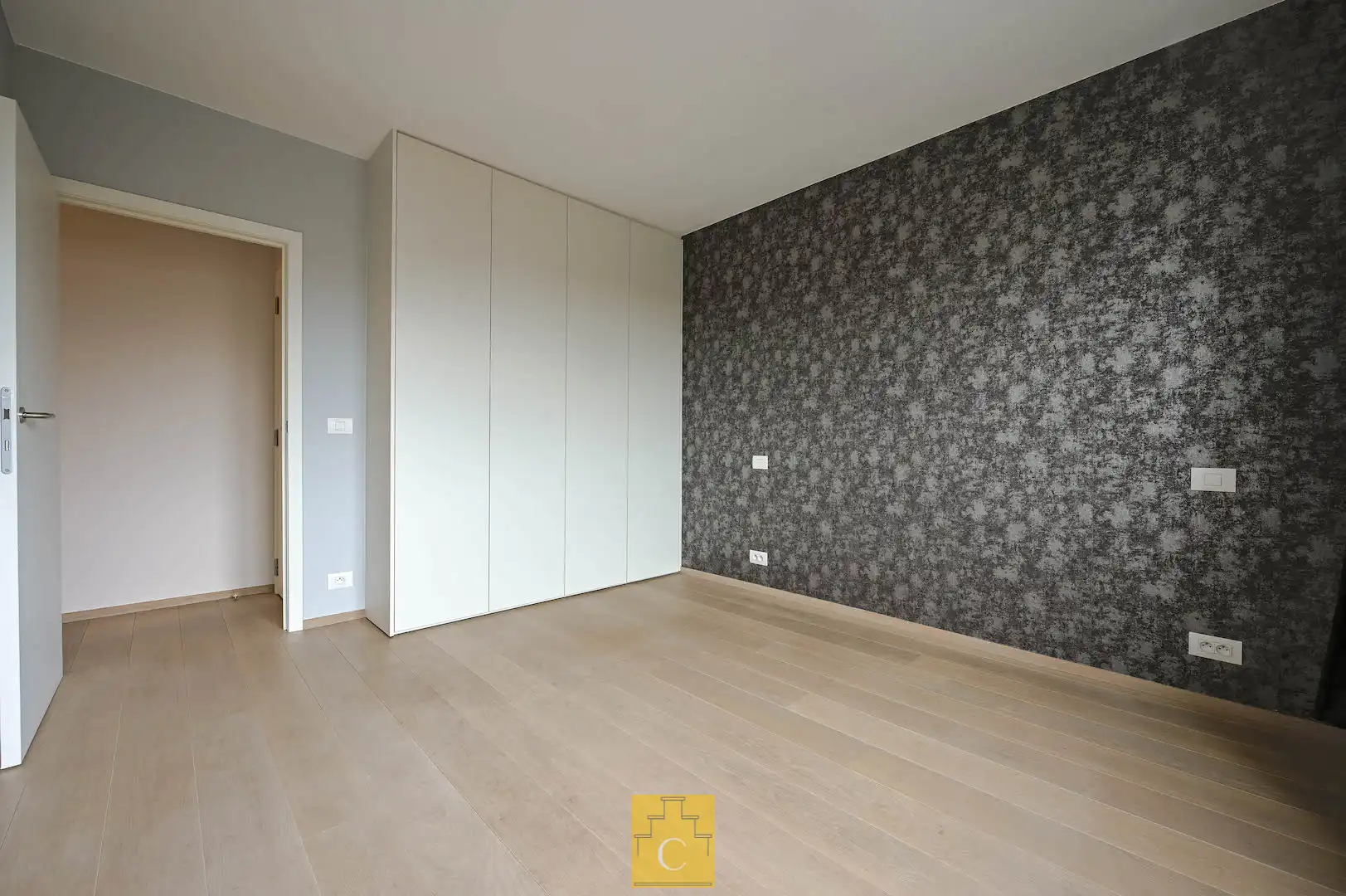 knappe penthouse met zicht op 't Stil Ende en het Graaf Visartpark foto 12