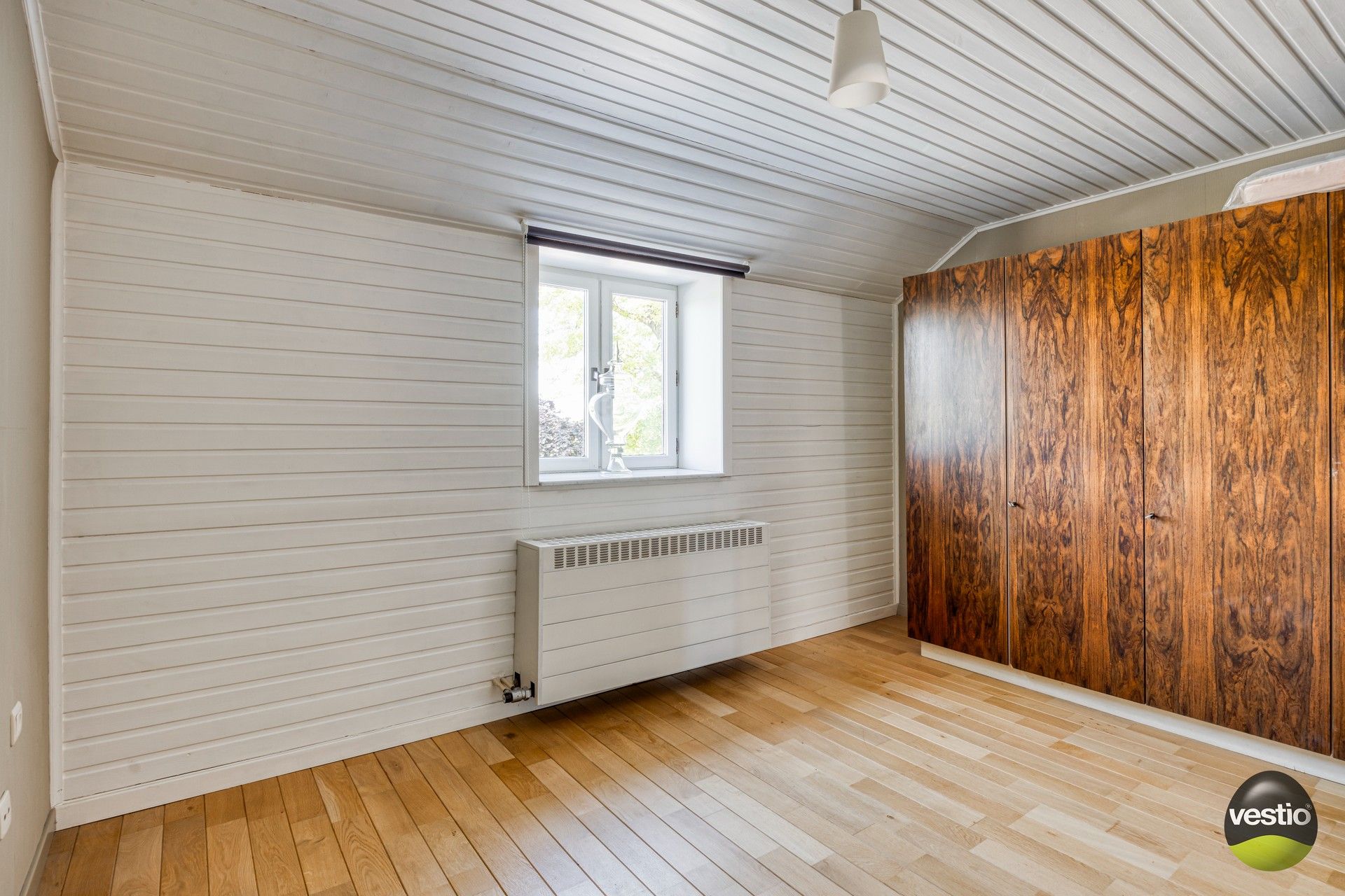 Unieke eigendom met woning, 3 appartementen, weilanden en schuren foto 14