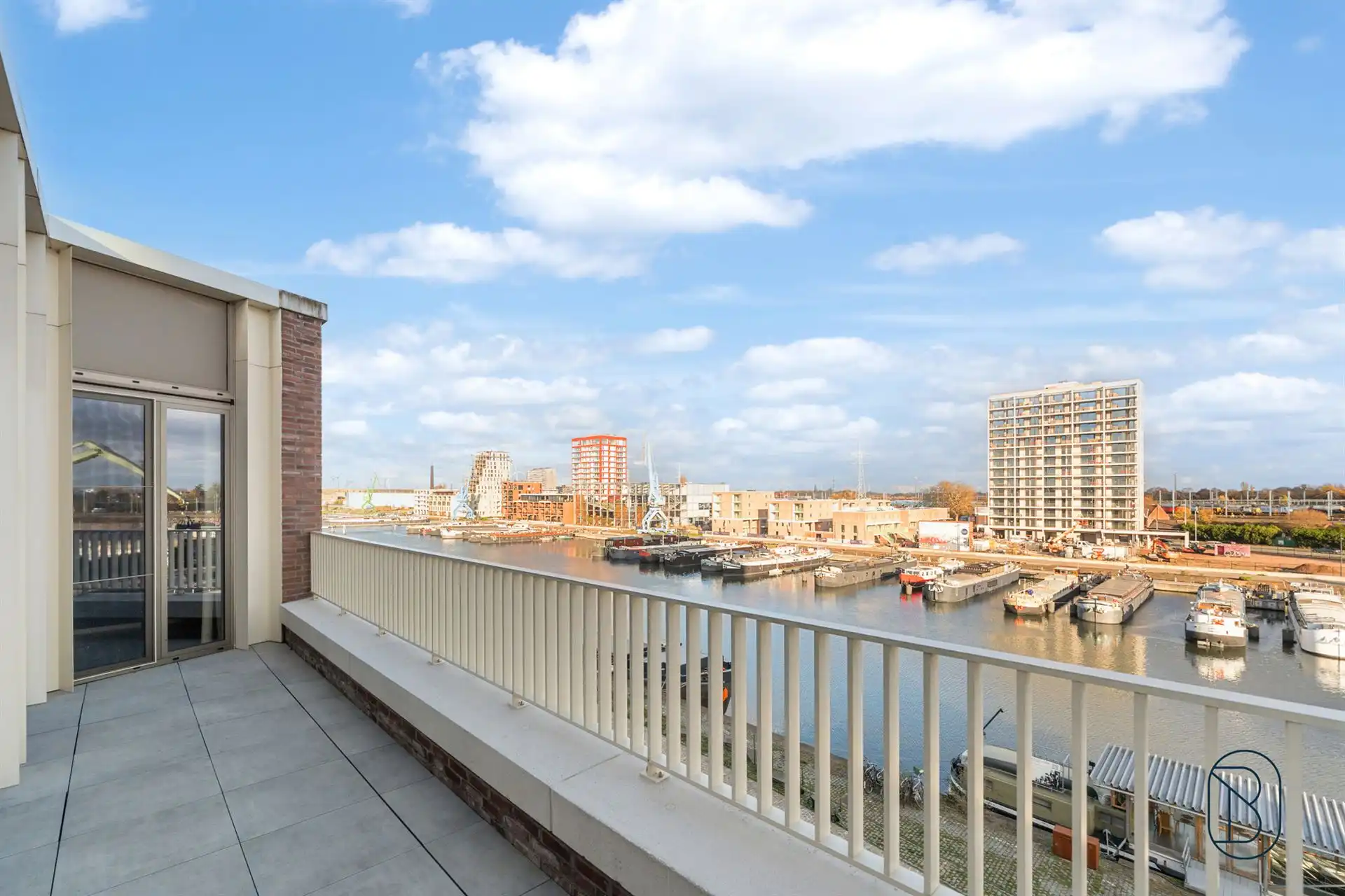 TOPGELEGEN penthouse met 2 terrassen en zicht op het Handelsdok foto 7