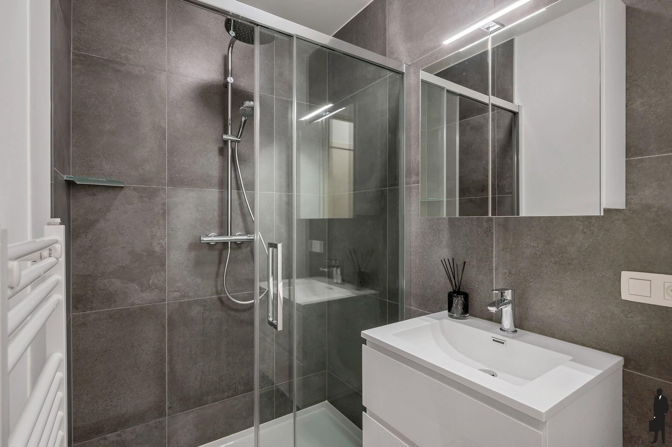 Splinternieuw 2-slaapkamer appartement aan het water foto 11
