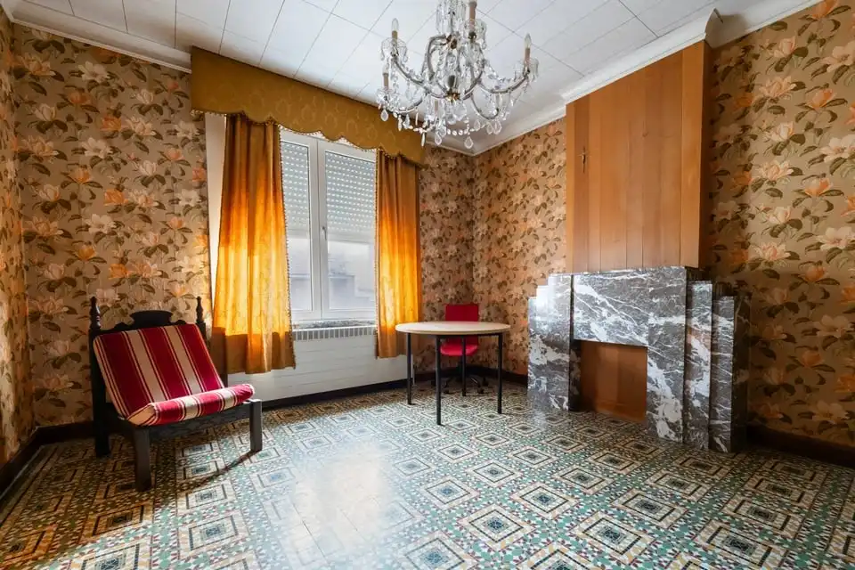 TE RENOVEREN GEZINSWONING MET VEEL POTENTIEEL IN HET LANDELIJKE MONTENAKEN foto 15