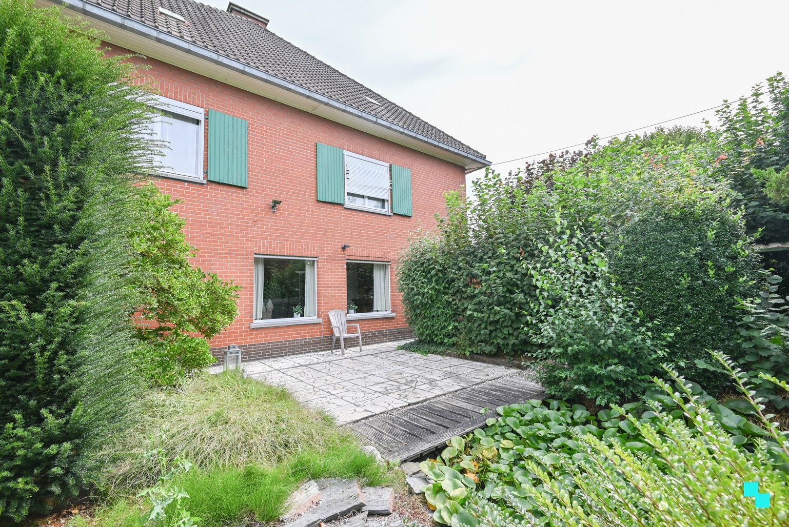 Zeer ruime HOB met vier slaapkamers te Heule foto 16