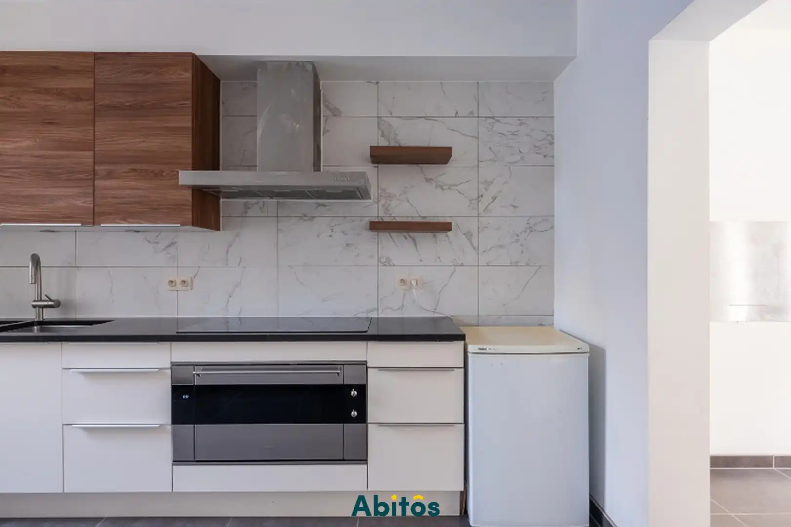Gerenoveerde herenwoning met 4 slaapkamers en 2 badkamers foto 6