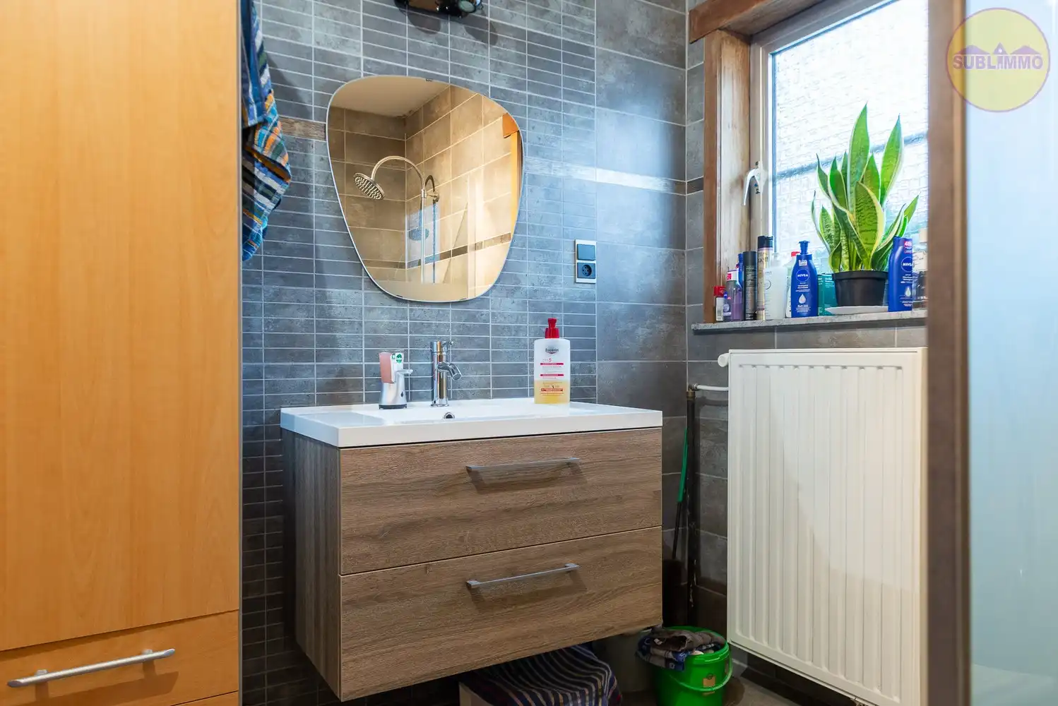 Ruime gelijkvloerse woning met 4 slaapkamers op een perceel van 554m². foto 14