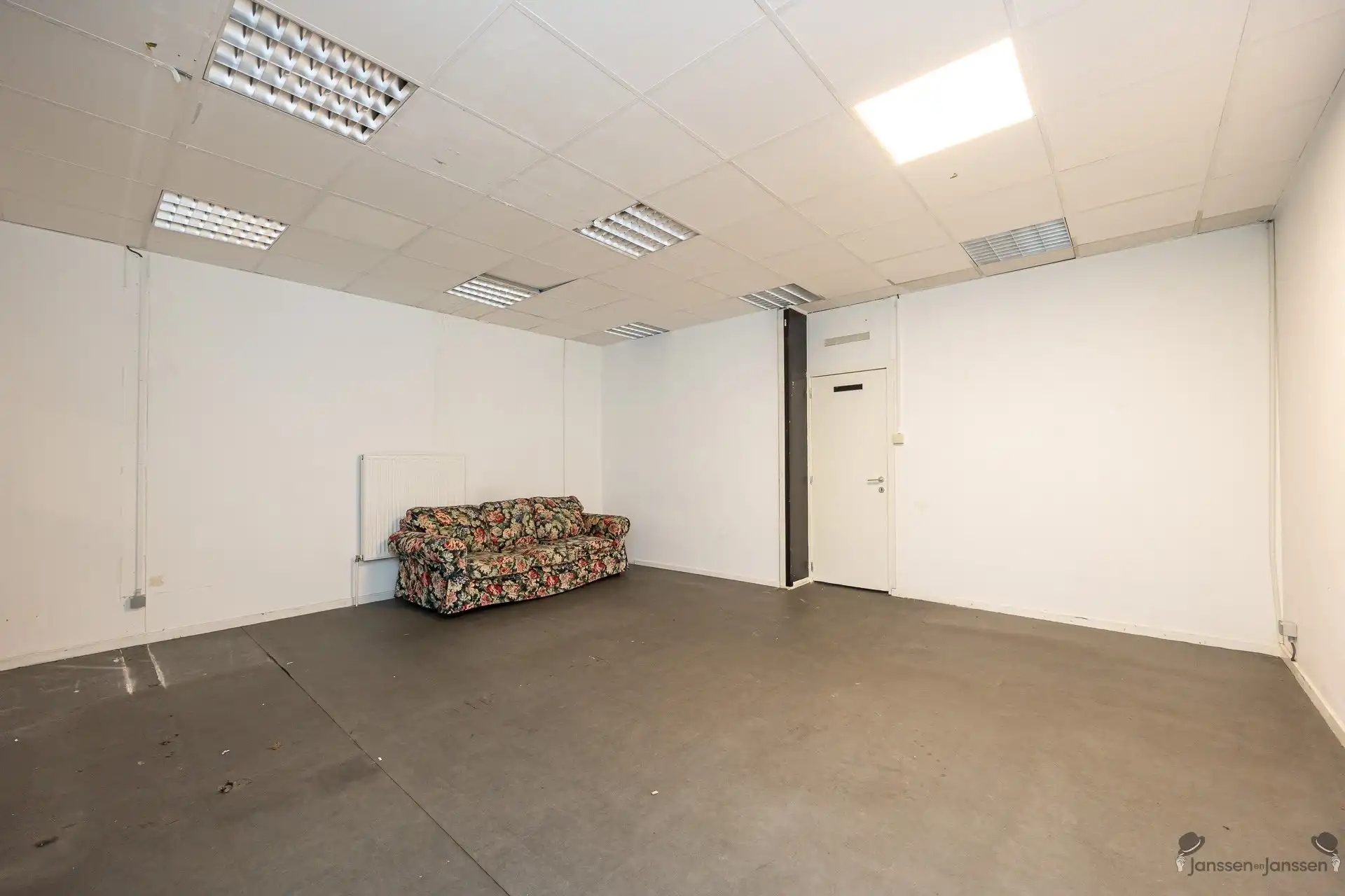 Polyvalente handelsruimte met veel mogelijkheden op toplocatie! foto 9