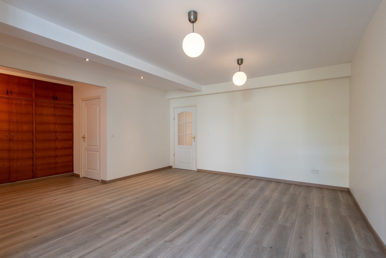 Gelijkvloers 1 slaapkamer-appartement met eigen stadstuin in hartje Genk foto 10