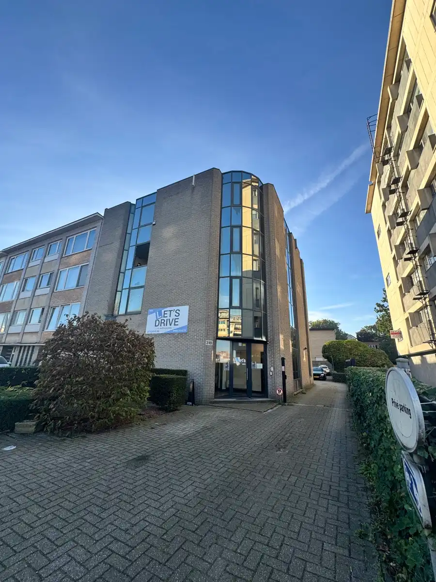 KANTOOR MET PARKING TE HUUR OP DE BISCHOPPENHOFLAAN foto 9
