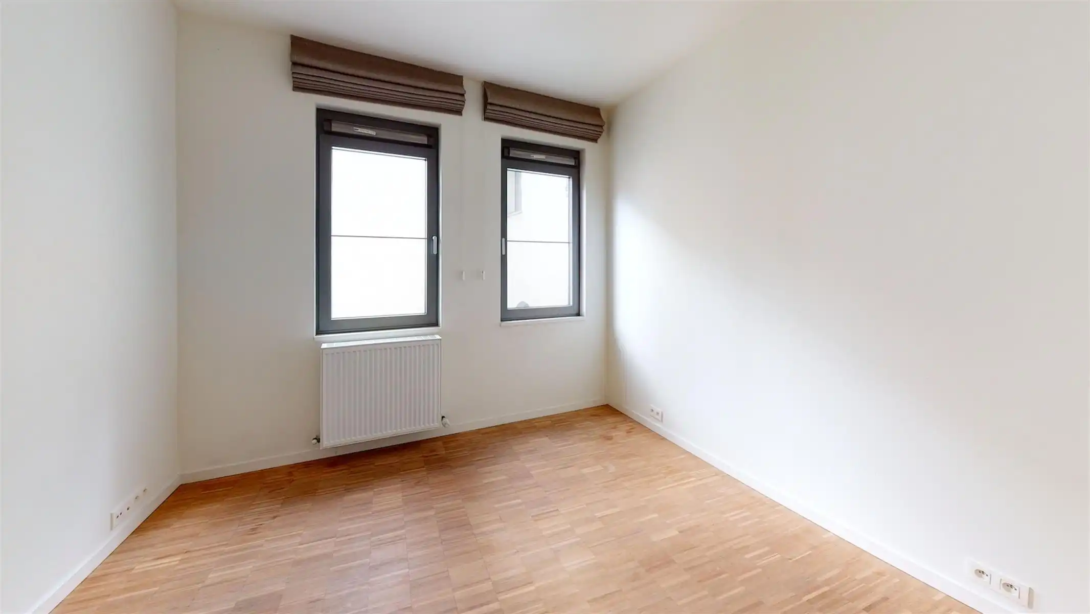 ANTWERPEN - Royaal appartement in een kleinschalig gebouw foto 11