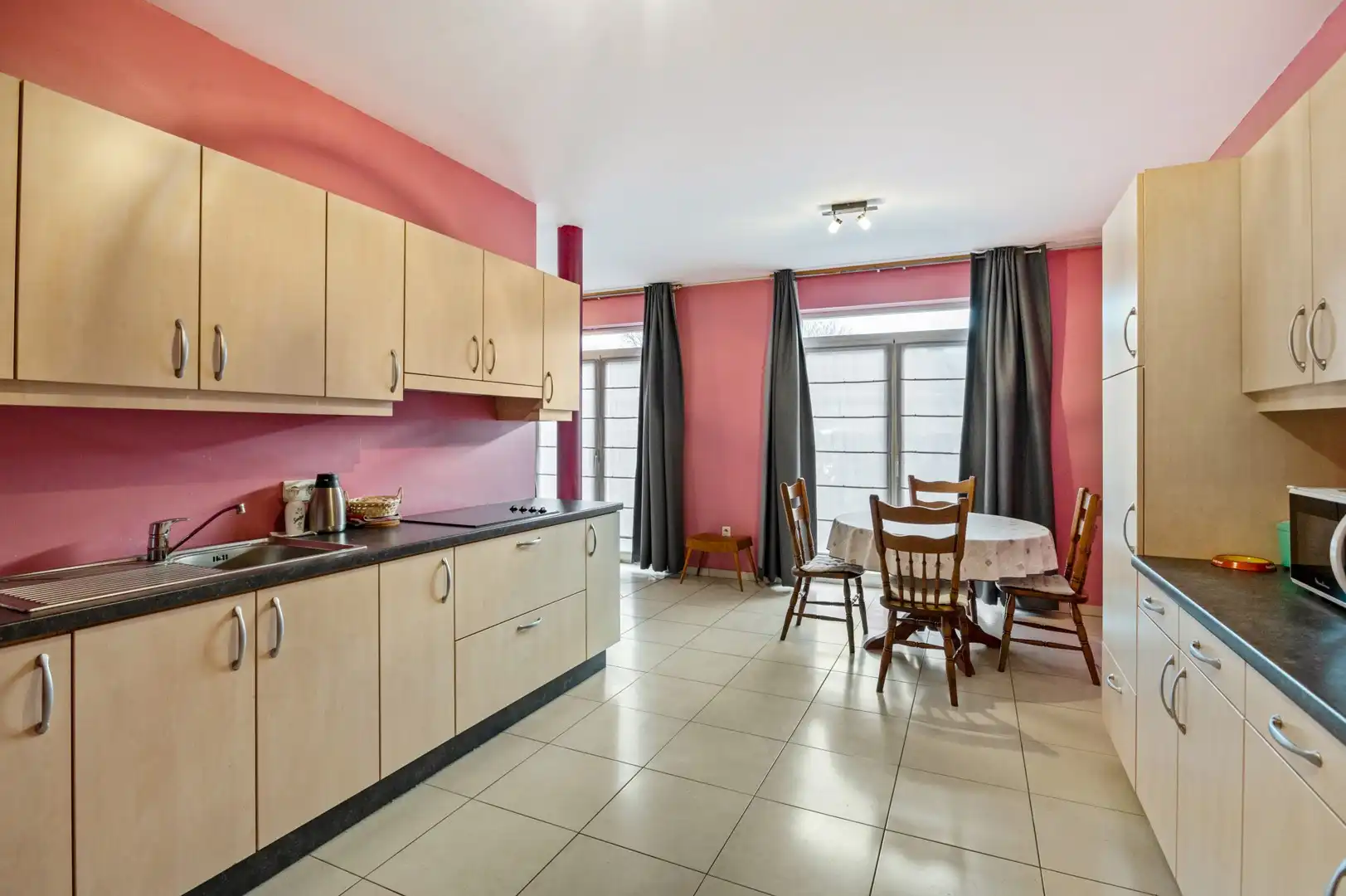 Gelijkvloers appartement in centrum Olen met 2 slpkmrs en garage! foto 11