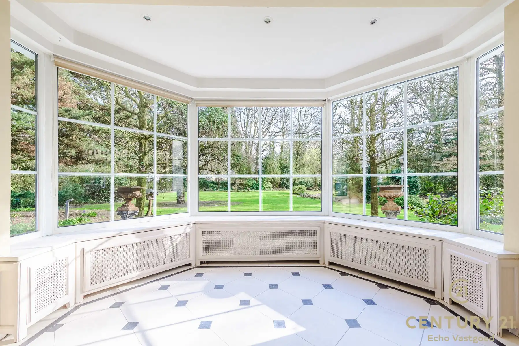 Karaktervol landhuis met prachtige tuin op ca 2202m² foto 14