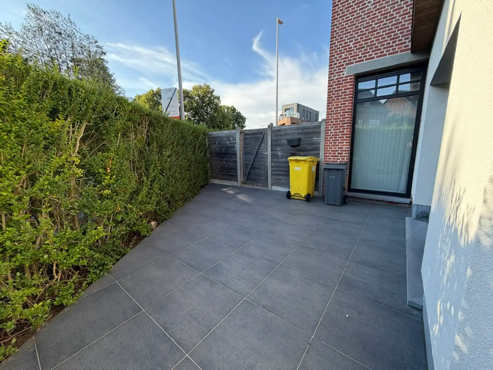 Herenwoning met 3 slpk, parking, 2x terras en leuke tuin foto 10