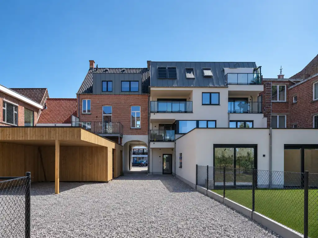 Karaktervolle woning met 3 slaapkamers, terras en tuin, op fietsafstand van het centrum van Gent foto 16