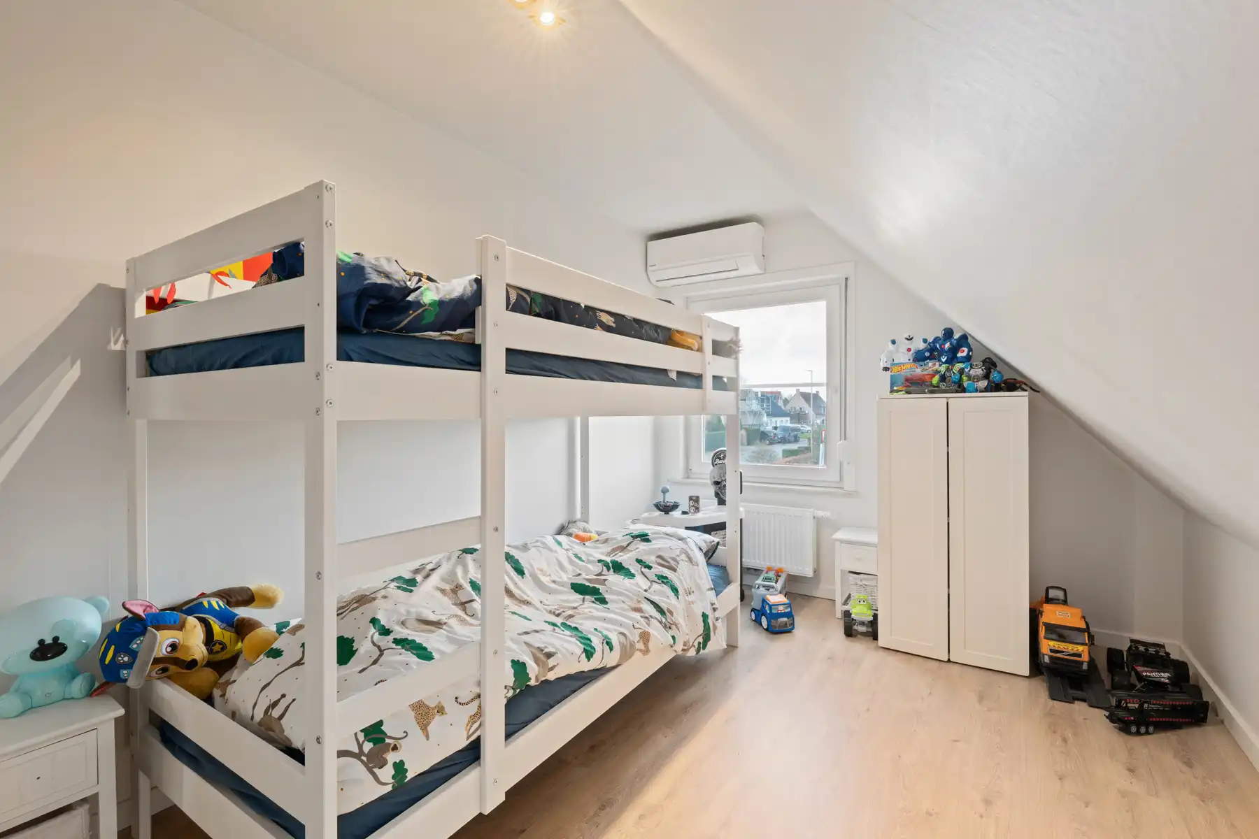 Energiezuinige gezinswoning met grote zuidgerichte tuin in Lochristi foto 13