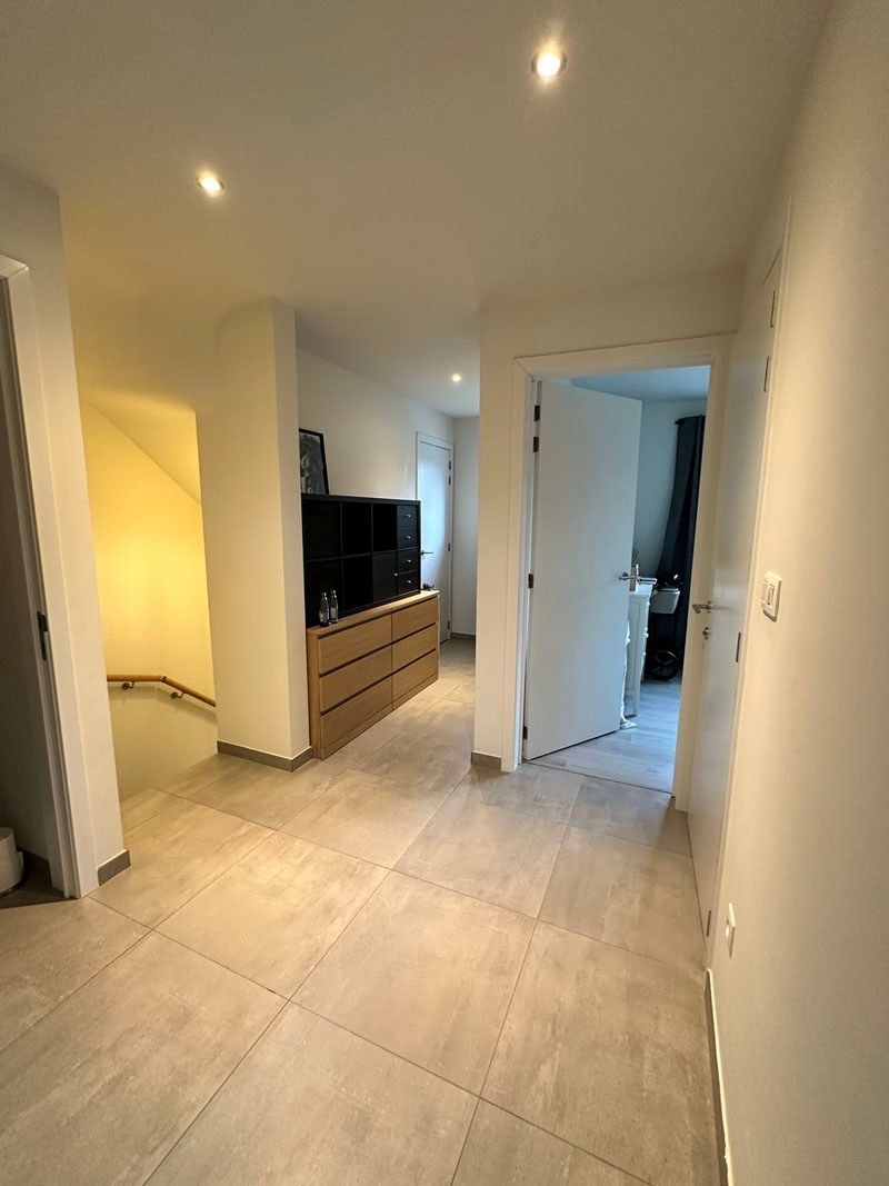 Recente woning in pastorijstijl op een rustige, groene locatie foto 11